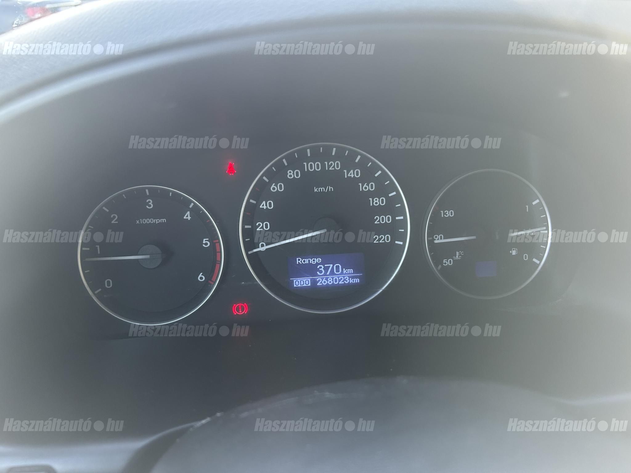 HYUNDAI H-1 2016/9 - 1
