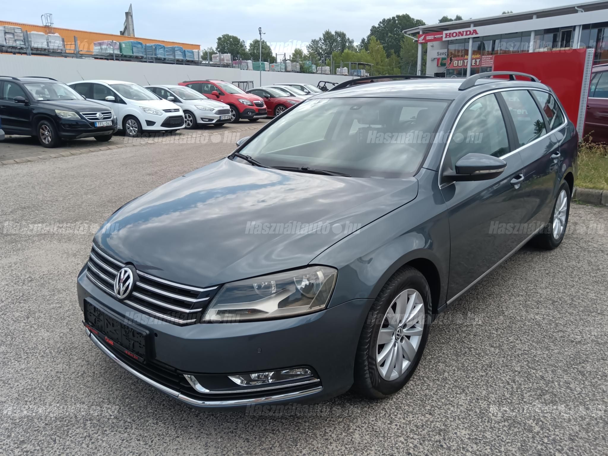 VOLKSWAGEN PASSAT 2012/9 - 1