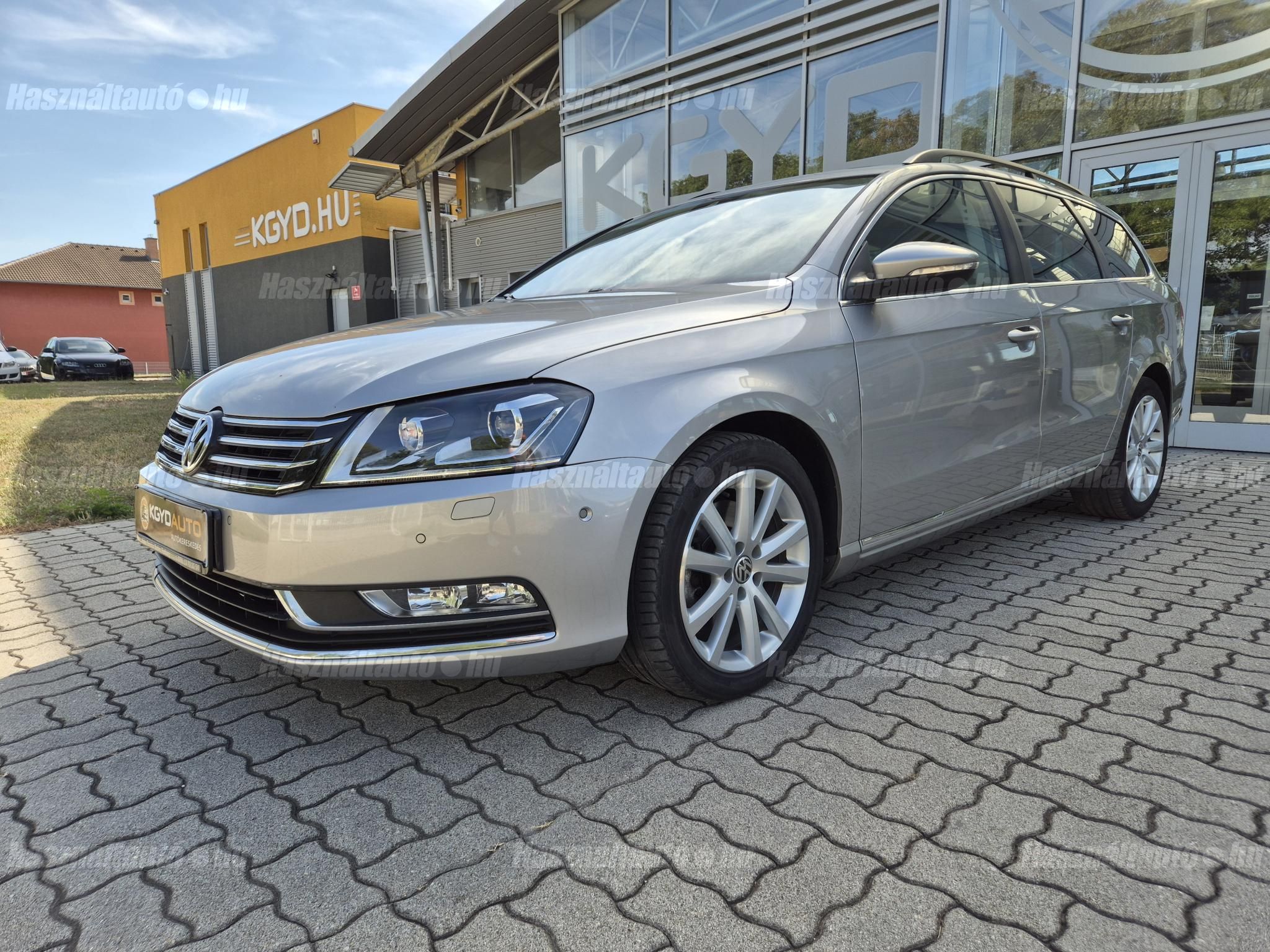 VOLKSWAGEN PASSAT 2014/8 - 1