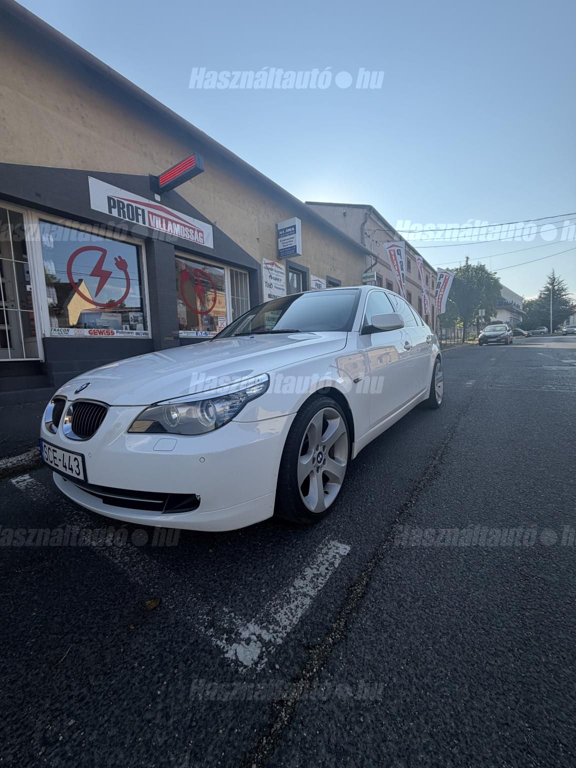 BMW 523 2007/6 - 1