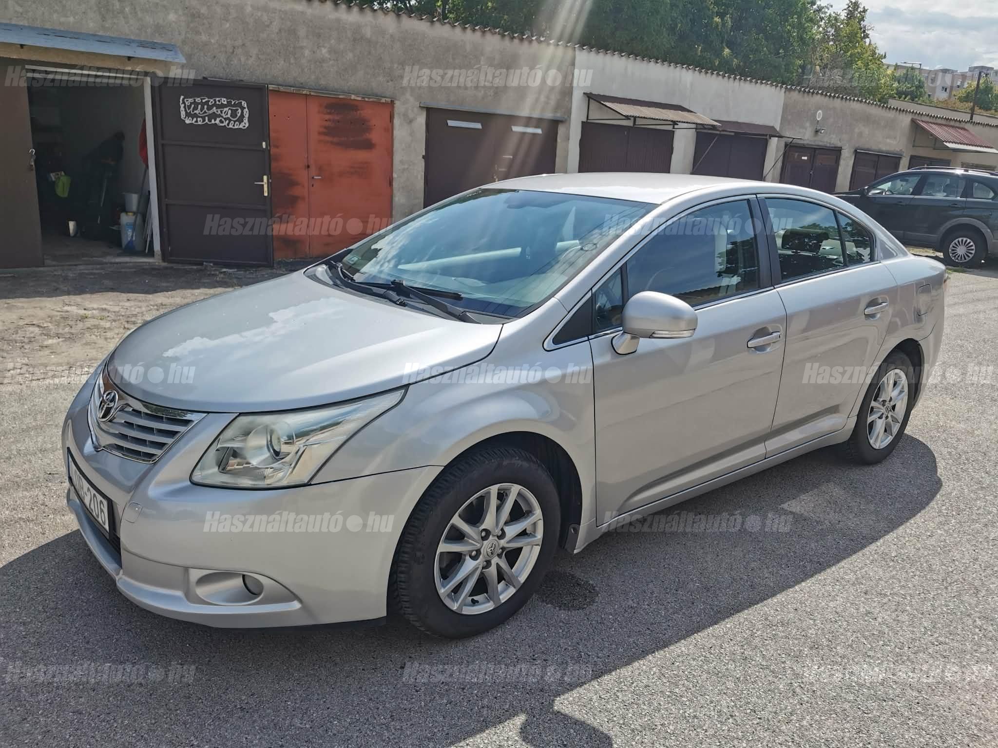 TOYOTA AVENSIS 2009/6 - 1
