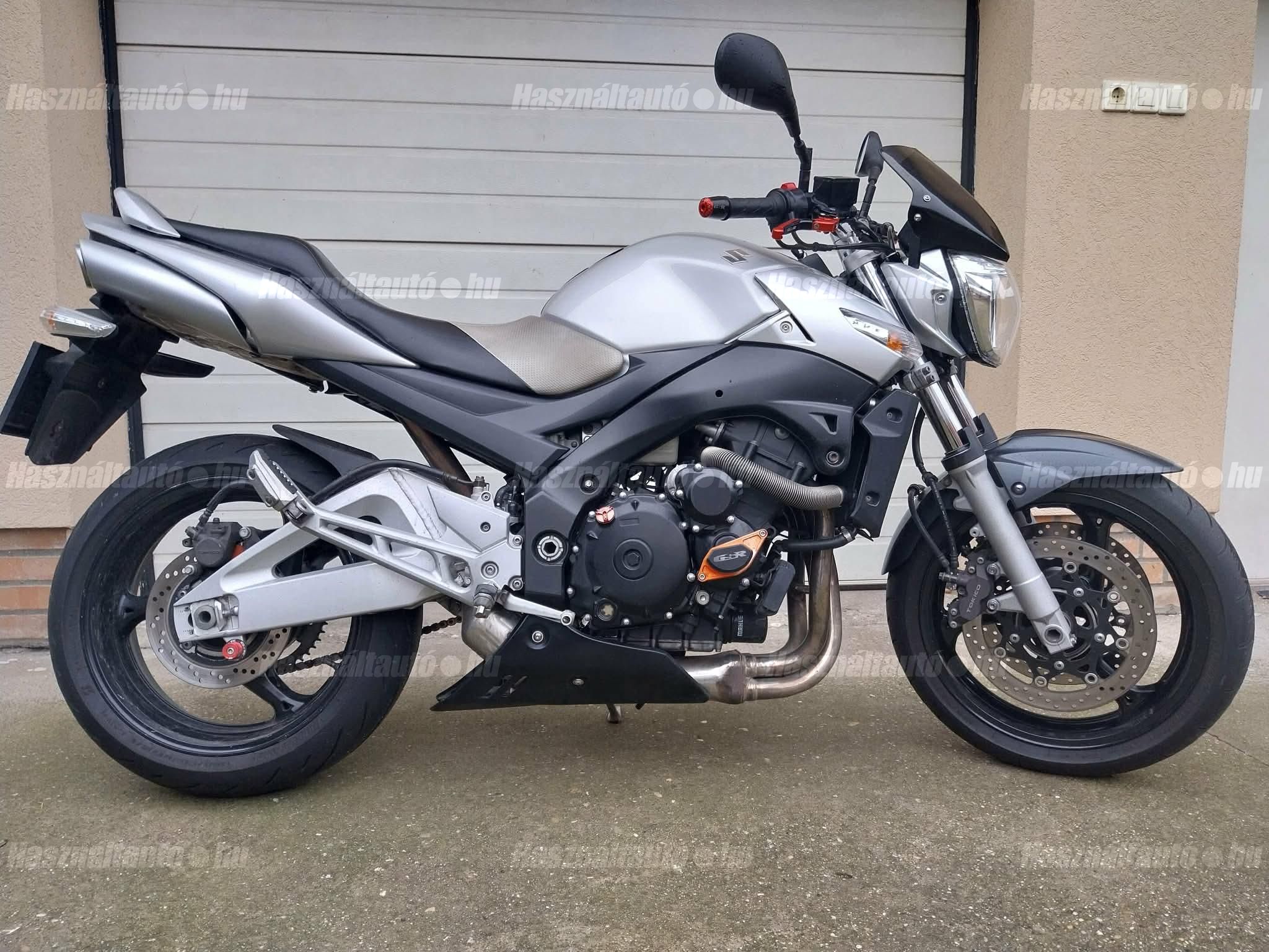 SUZUKI GSR 600 2006/9 - 1