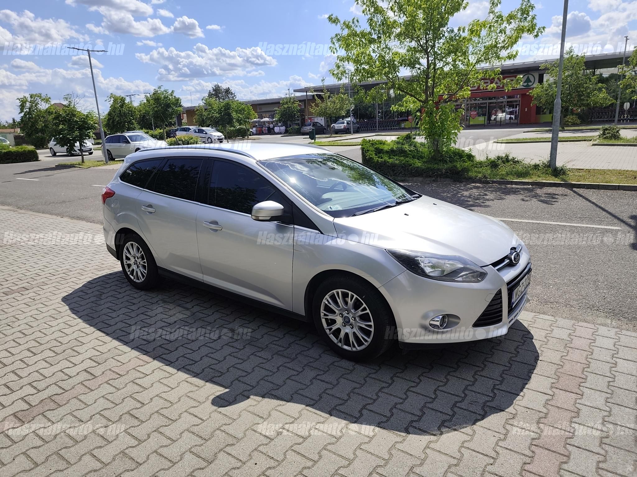 FORD FOCUS 2013/5 - 1