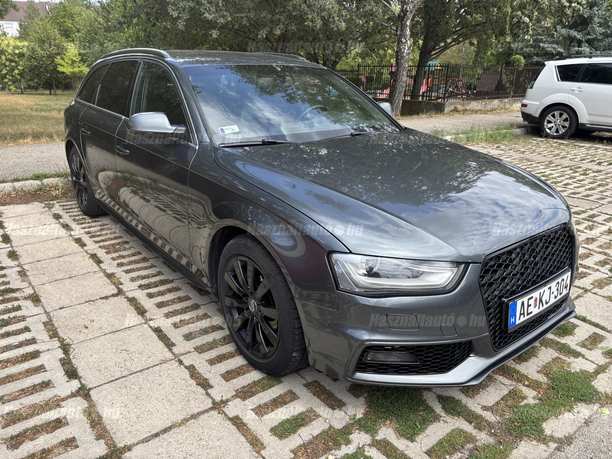AUDI A4 2012/11 - 1