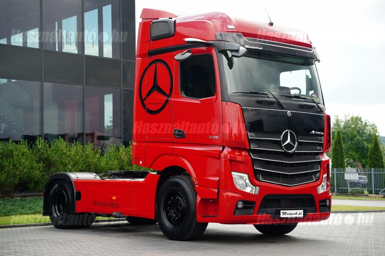 MERCEDES-BENZ 2021/1 - 1