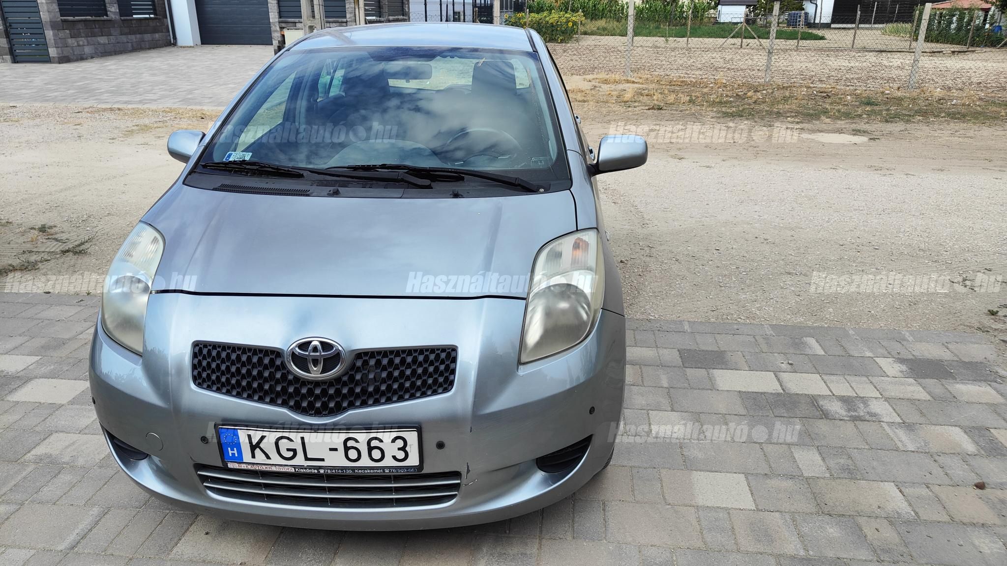 TOYOTA YARIS 2006 - 1