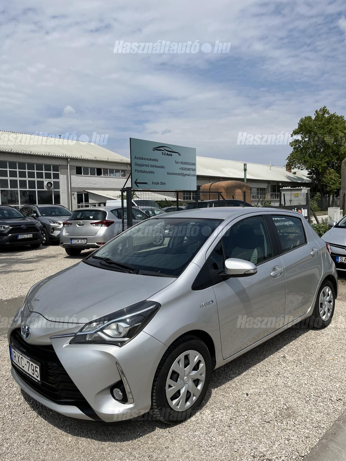 TOYOTA YARIS 2019/12 - 1