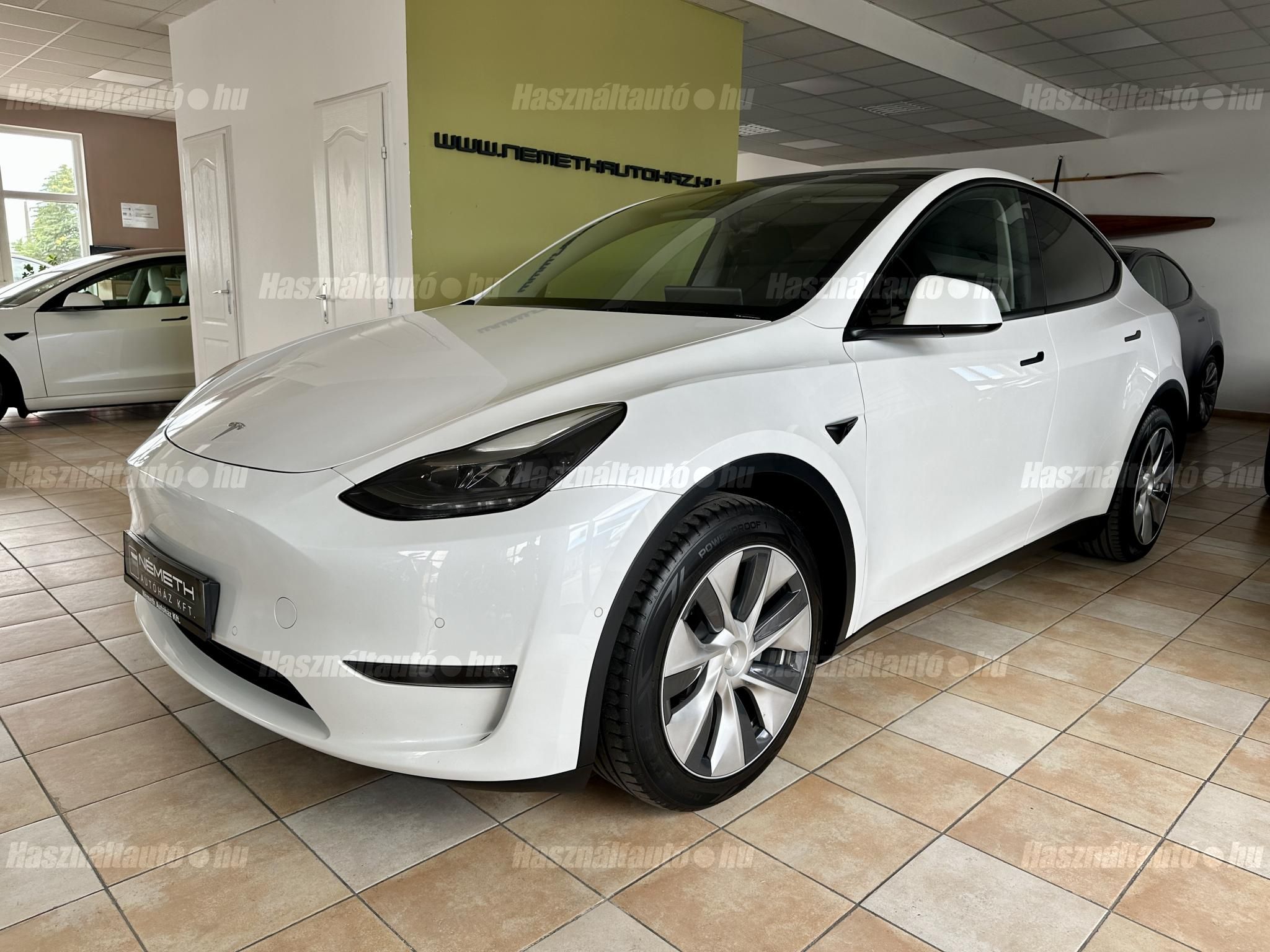 TESLA MODEL Y 2022/2 - 1