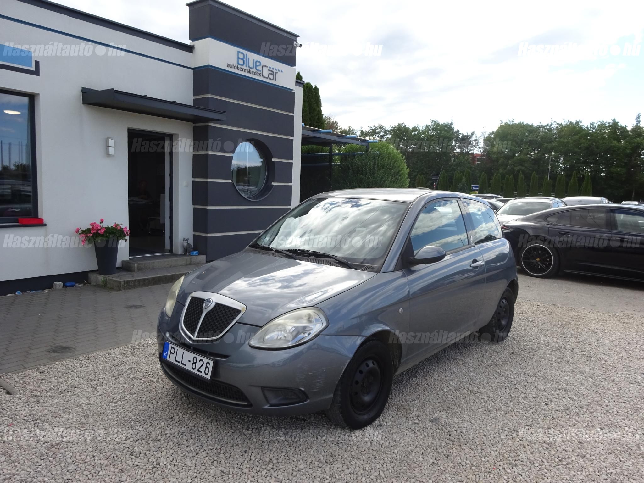 LANCIA YPSILON 2010/3 - 1