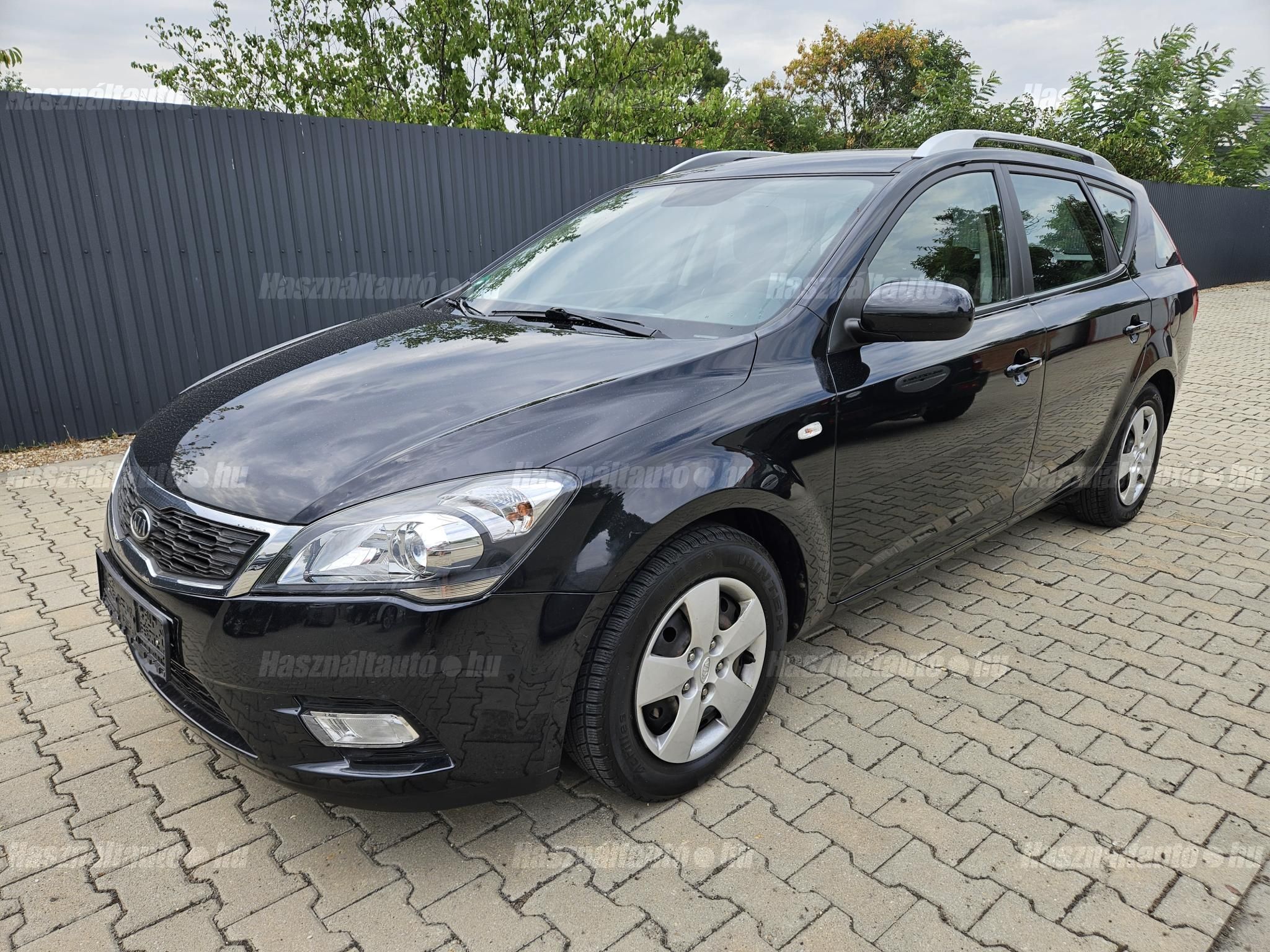 KIA CEE'D 2012/2 - 1
