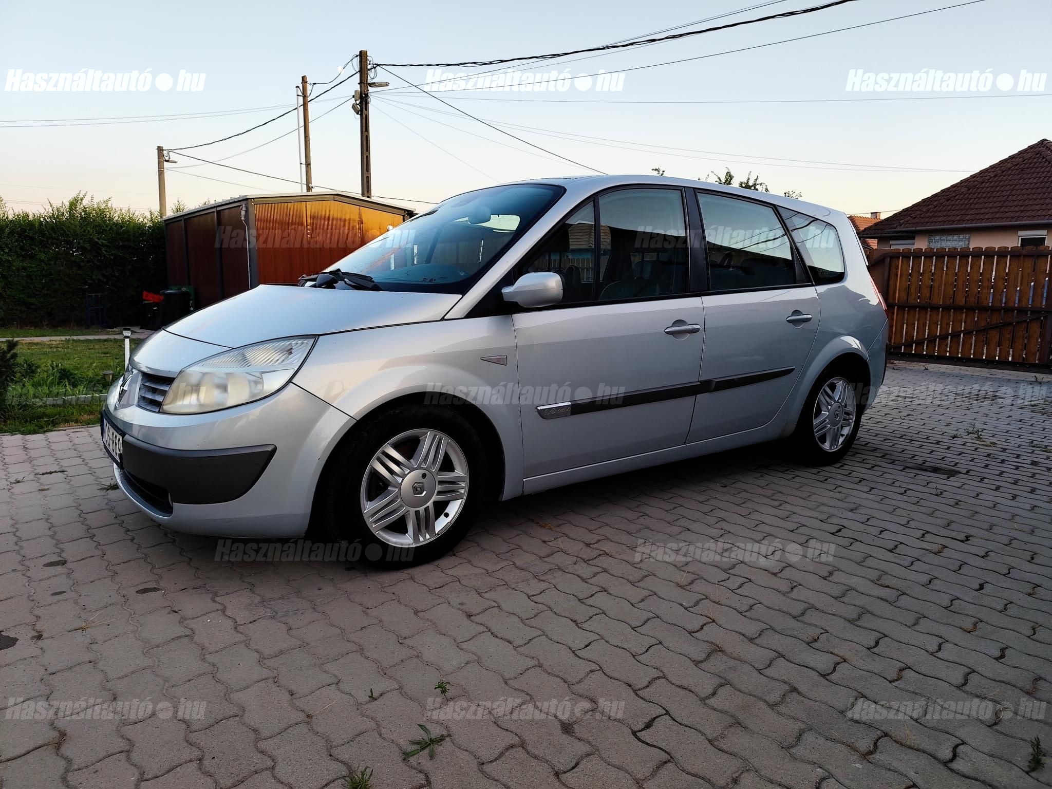 RENAULT SCENIC 2004/6 - 1