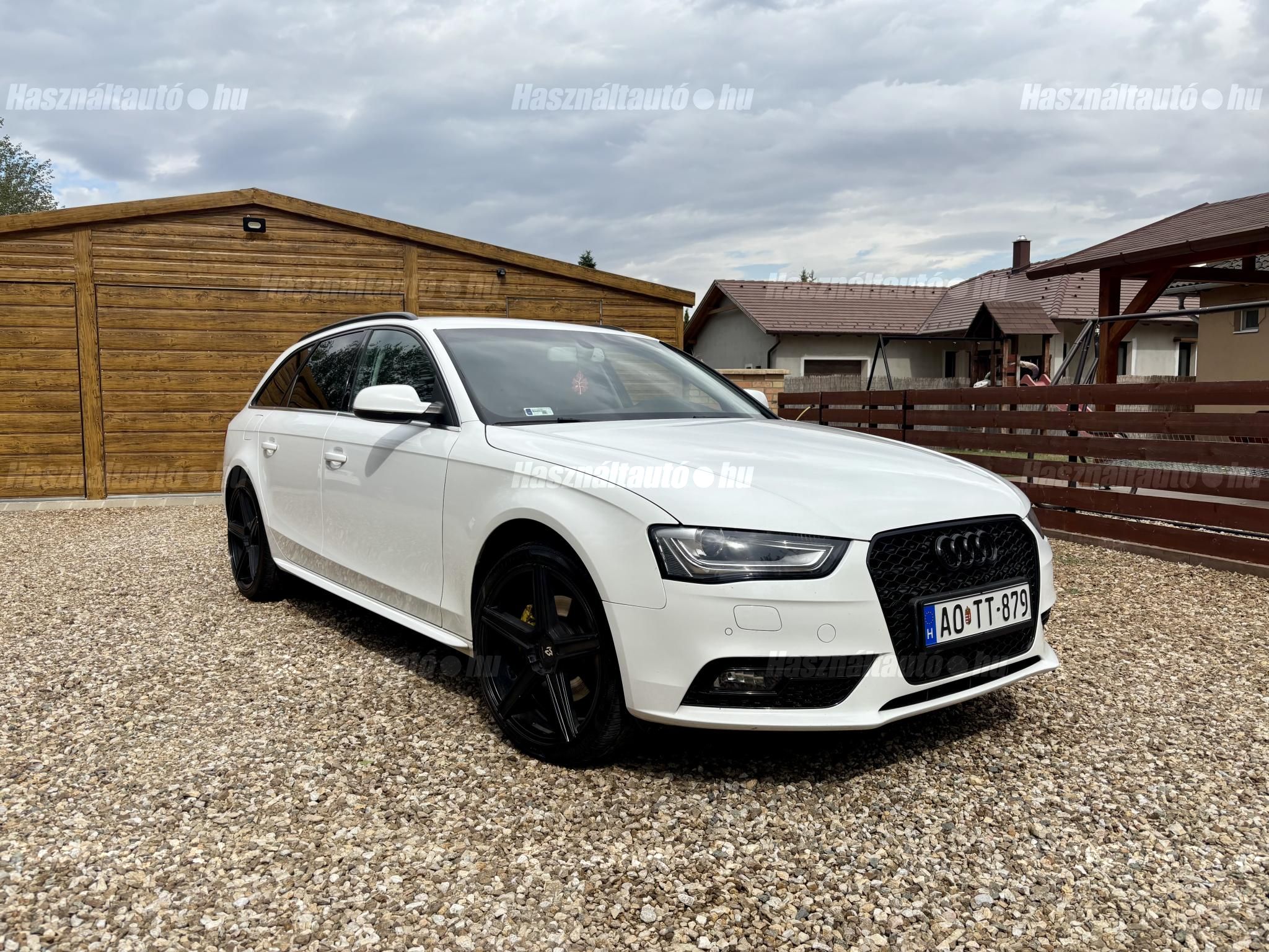 AUDI A4 2012/7 - 1
