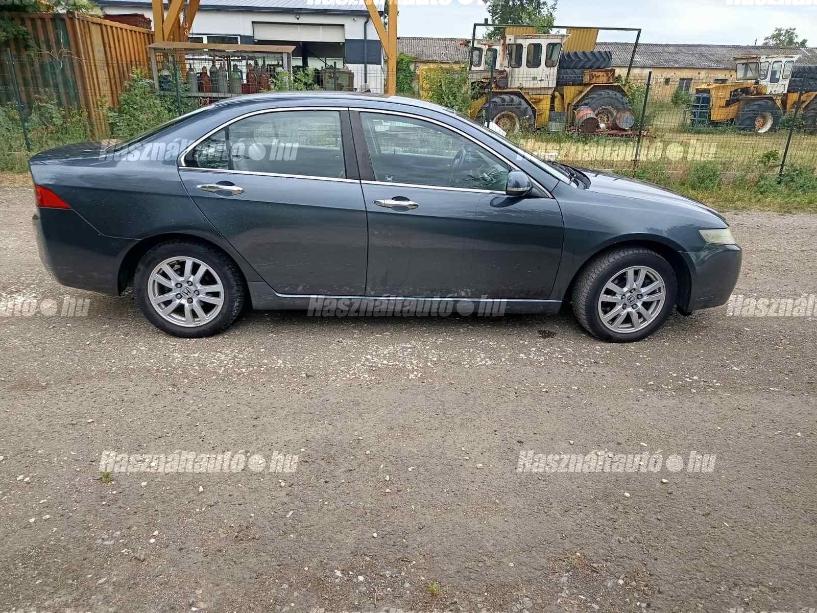 HONDA ACCORD 2004/12 - 1