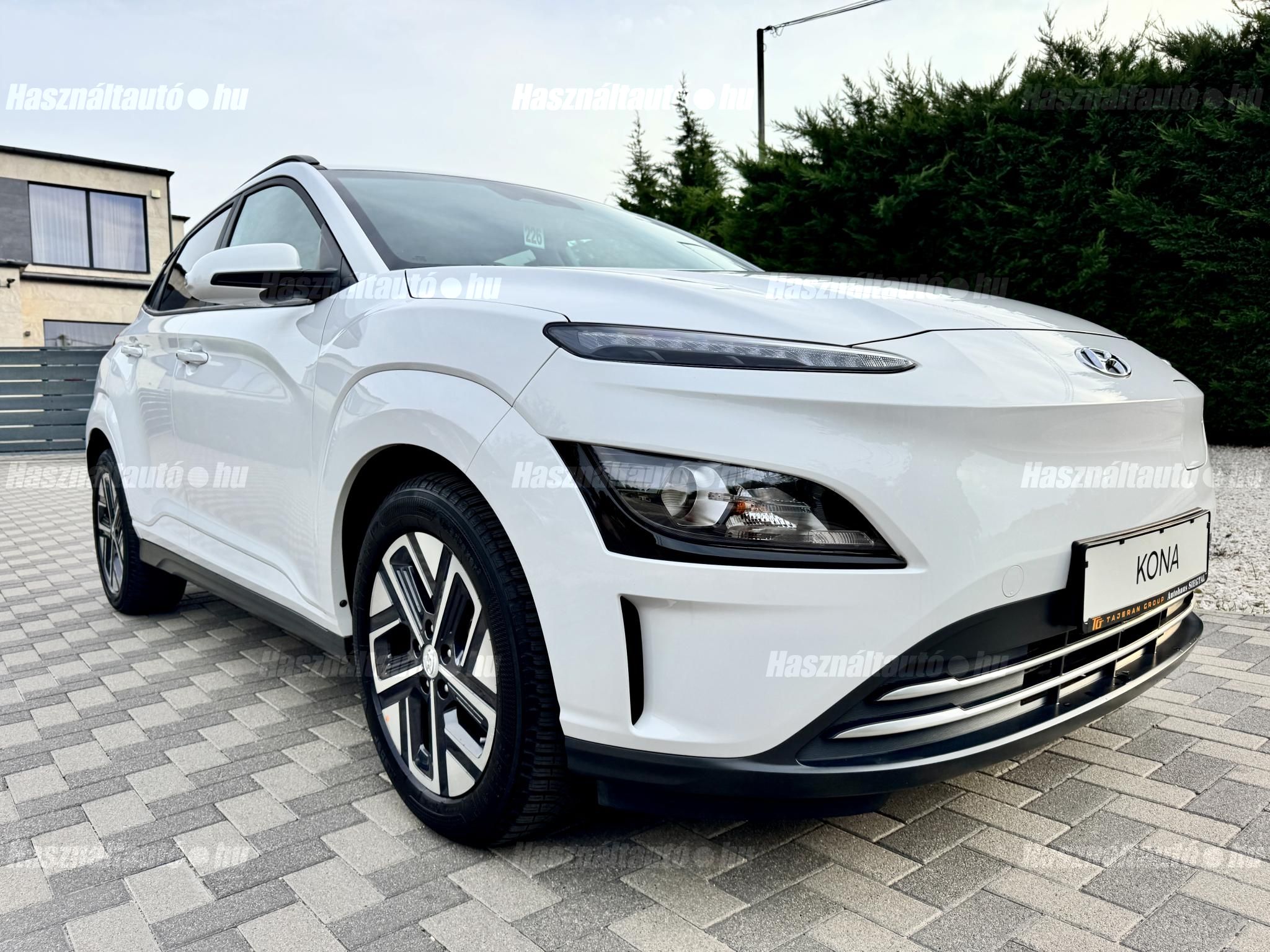 HYUNDAI KONA 2022/4 - 1