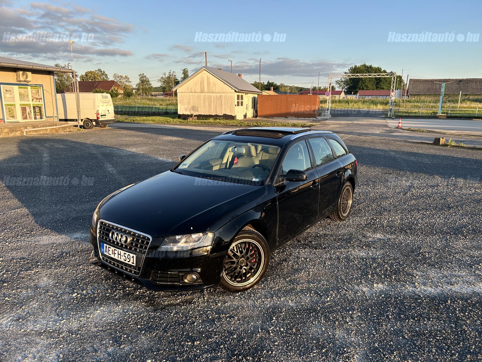 AUDI A4 2010/2 - 1