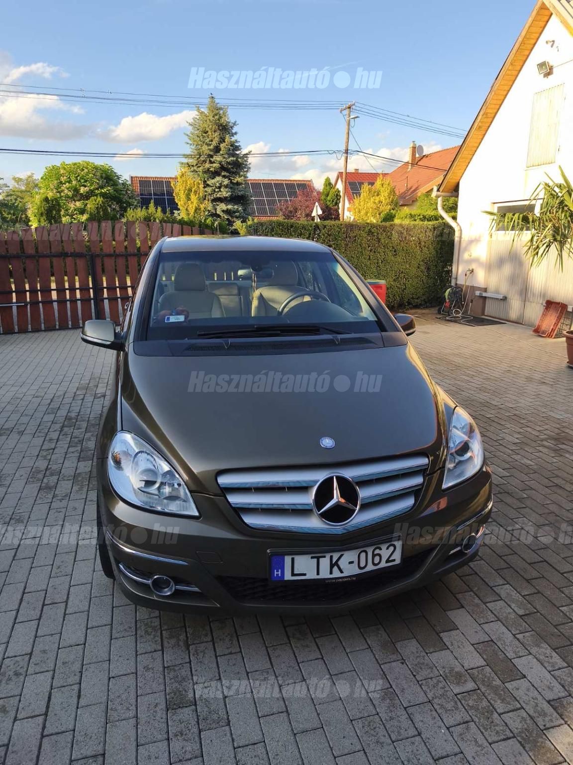 MERCEDES-BENZ B 180 2010/10 - 1