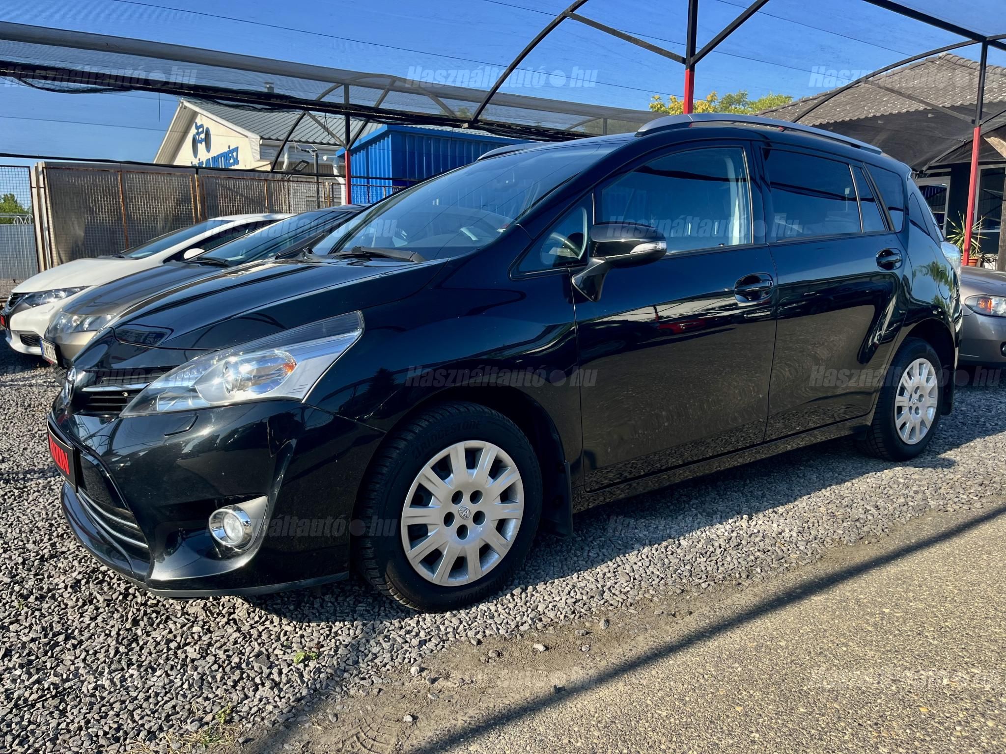 TOYOTA VERSO 2016/4 - 1
