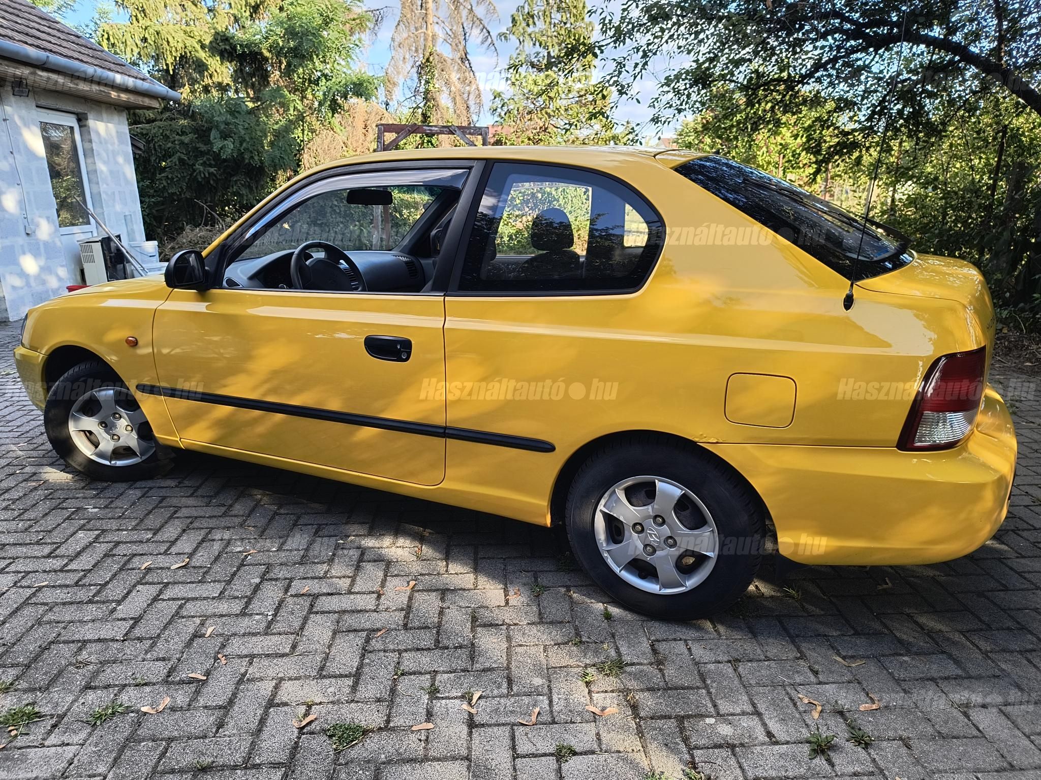 HYUNDAI ACCENT 2002/12 - 1