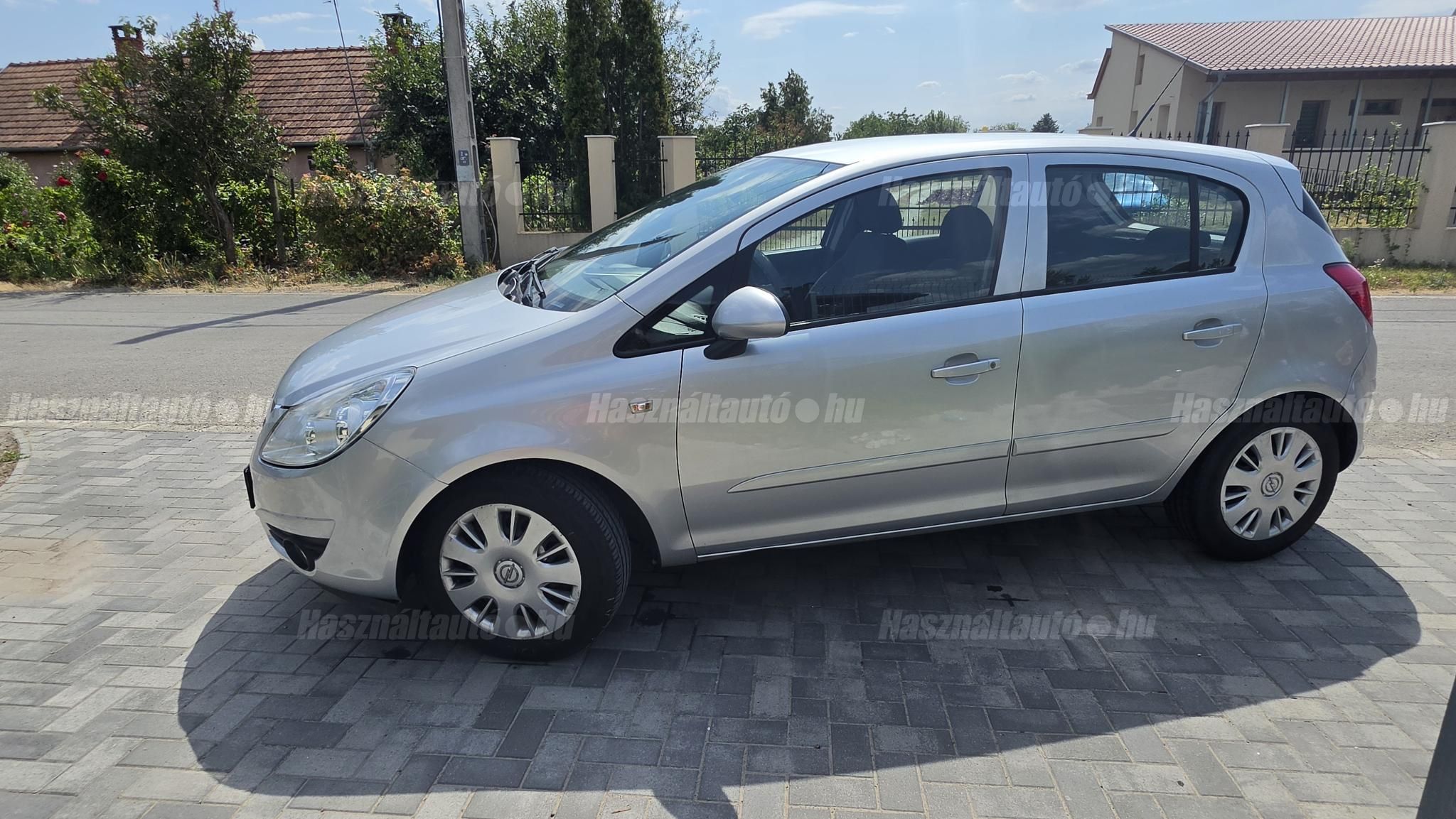 OPEL CORSA 2008/1 - 1