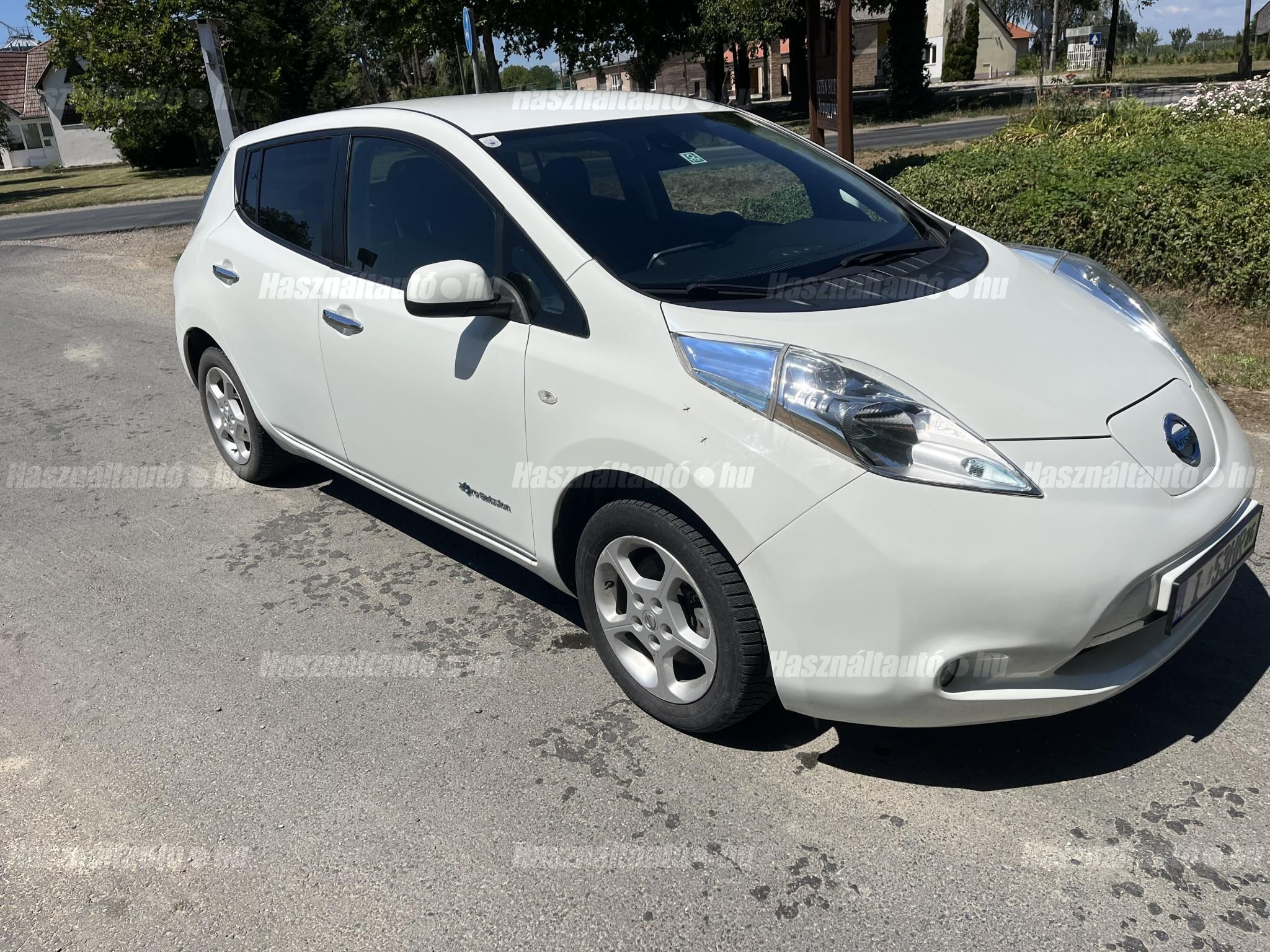 NISSAN LEAF 2016/6 - 1