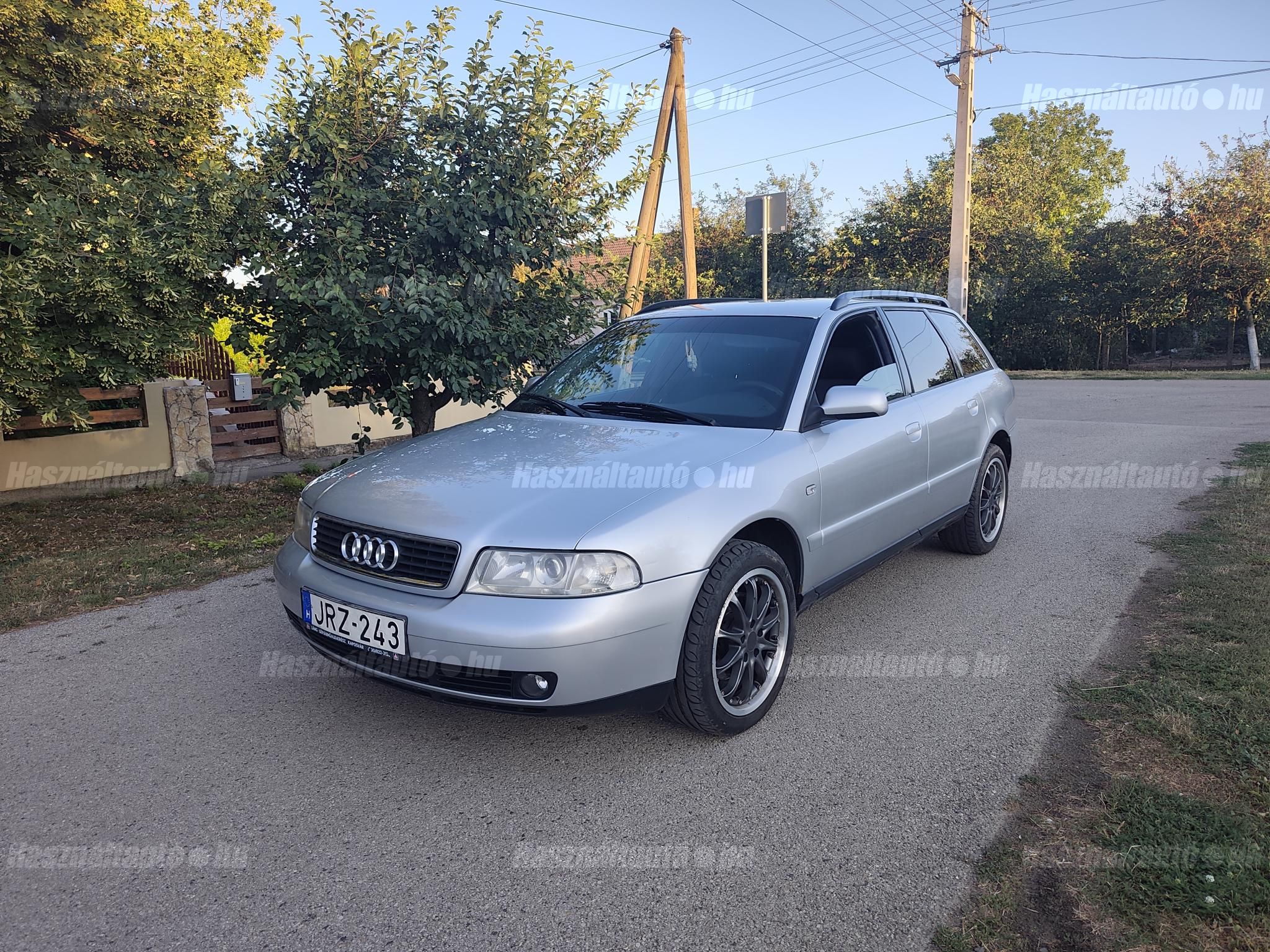 AUDI A4 2001/3 - 1
