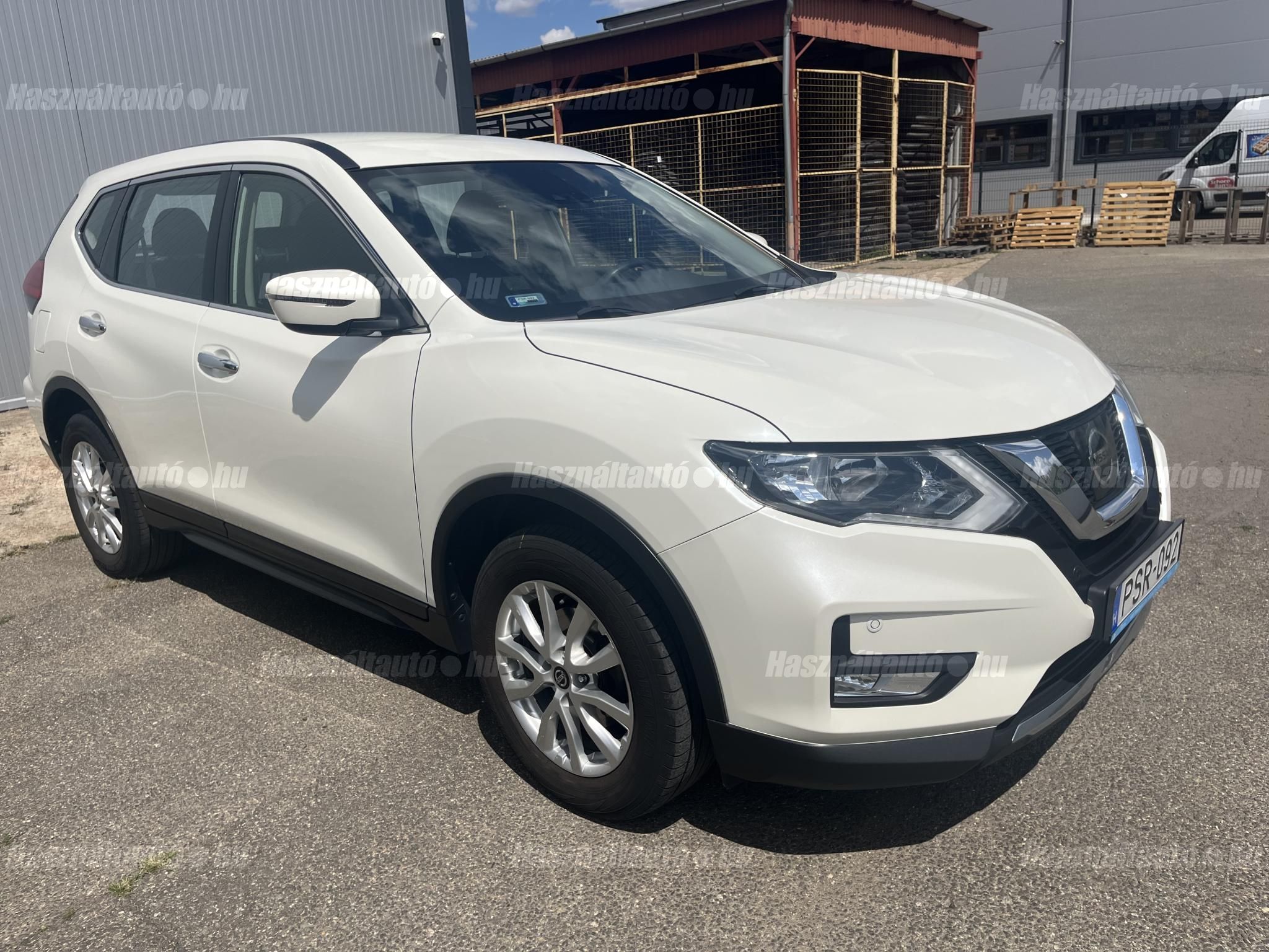 NISSAN X-TRAIL 2017 - 1