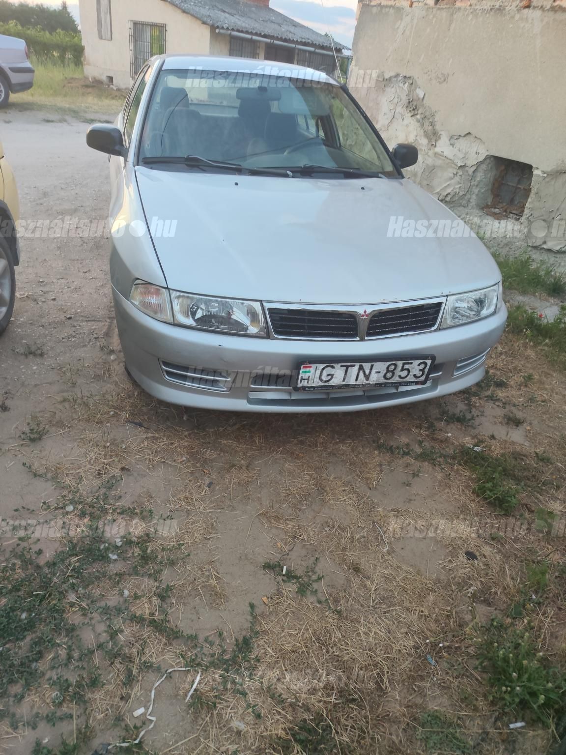 MITSUBISHI LANCER 1996/2 - 1