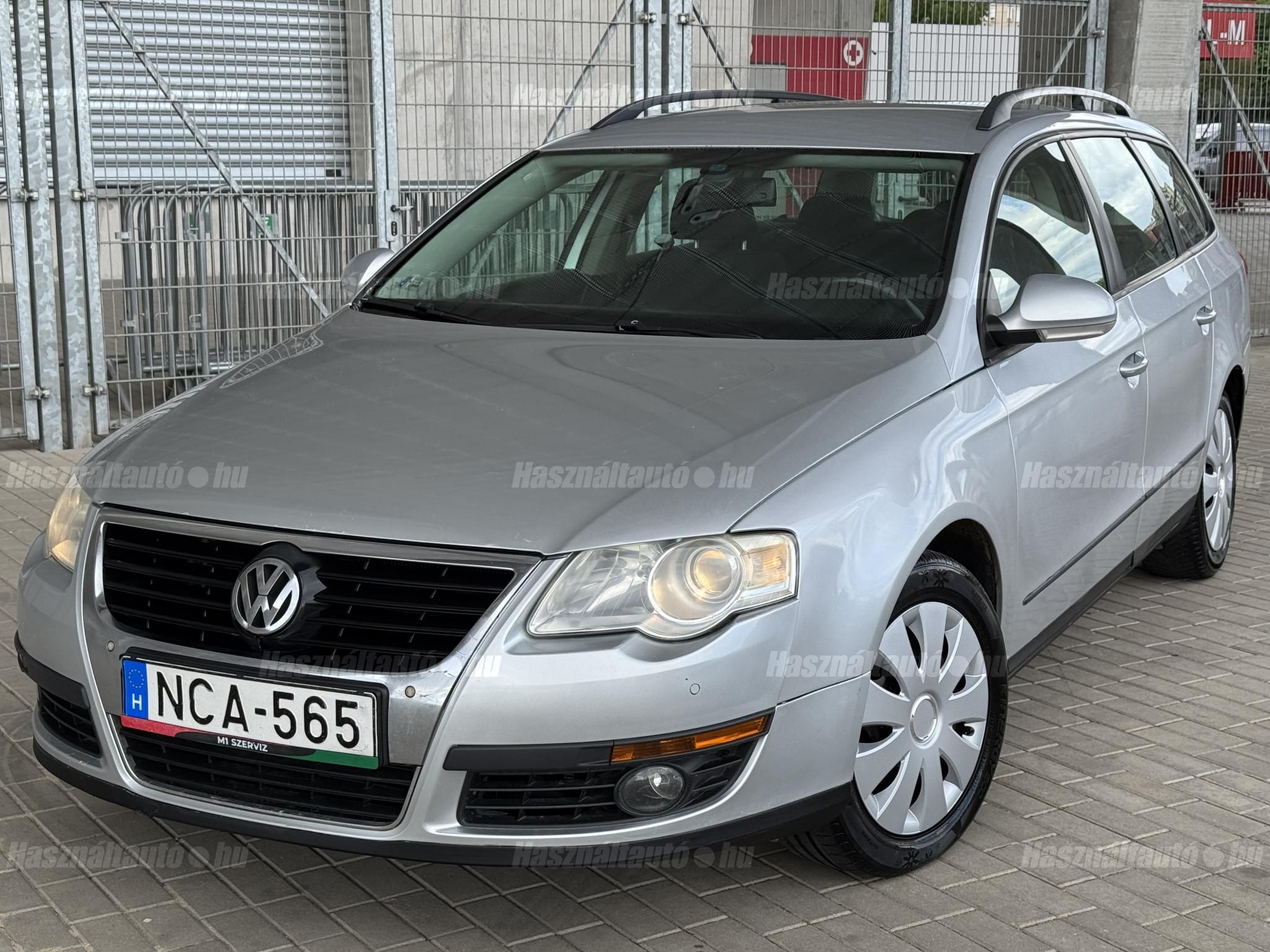 VOLKSWAGEN PASSAT VI 2010 - 1