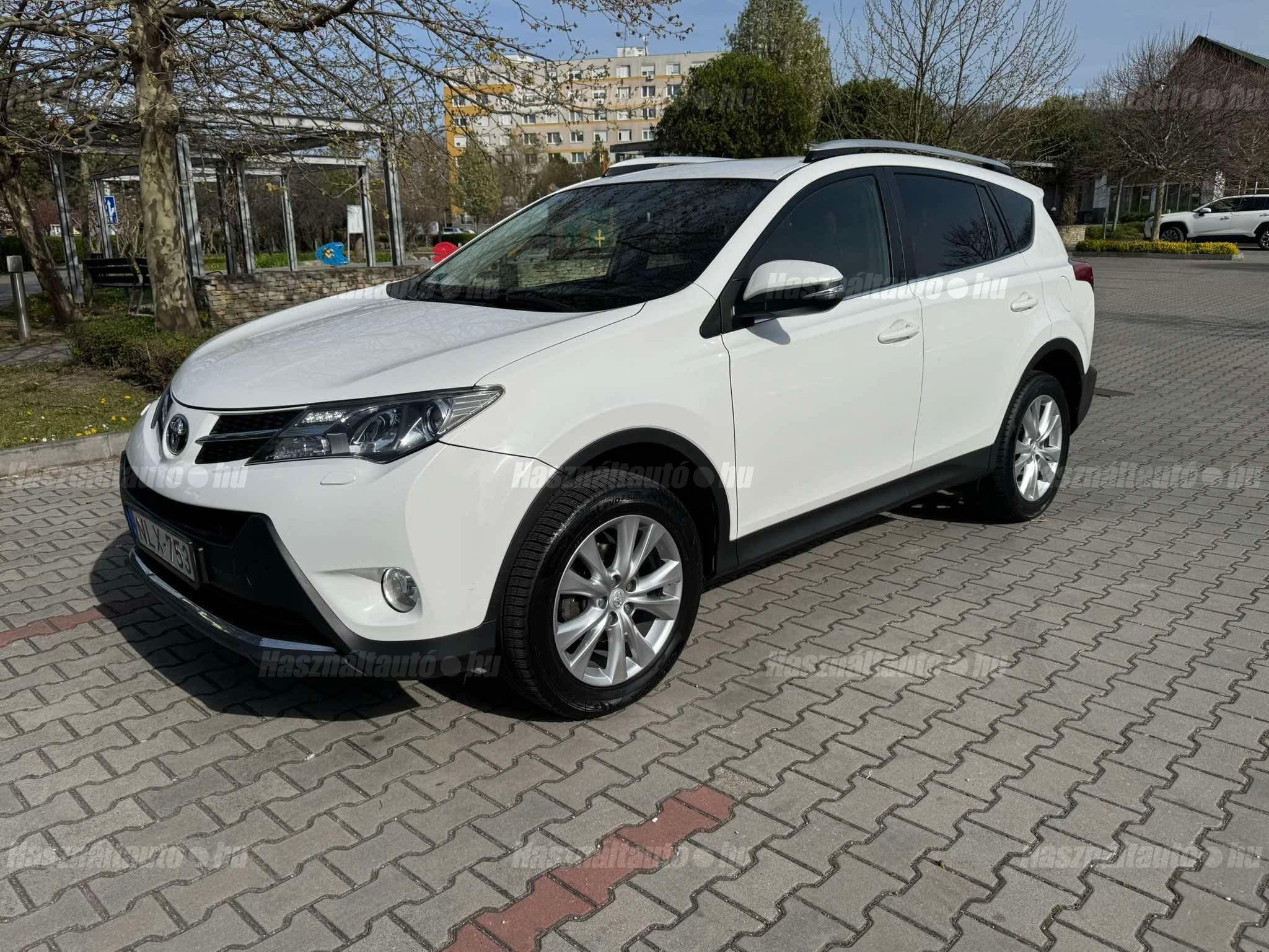 TOYOTA RAV 4 2013/4 - 1