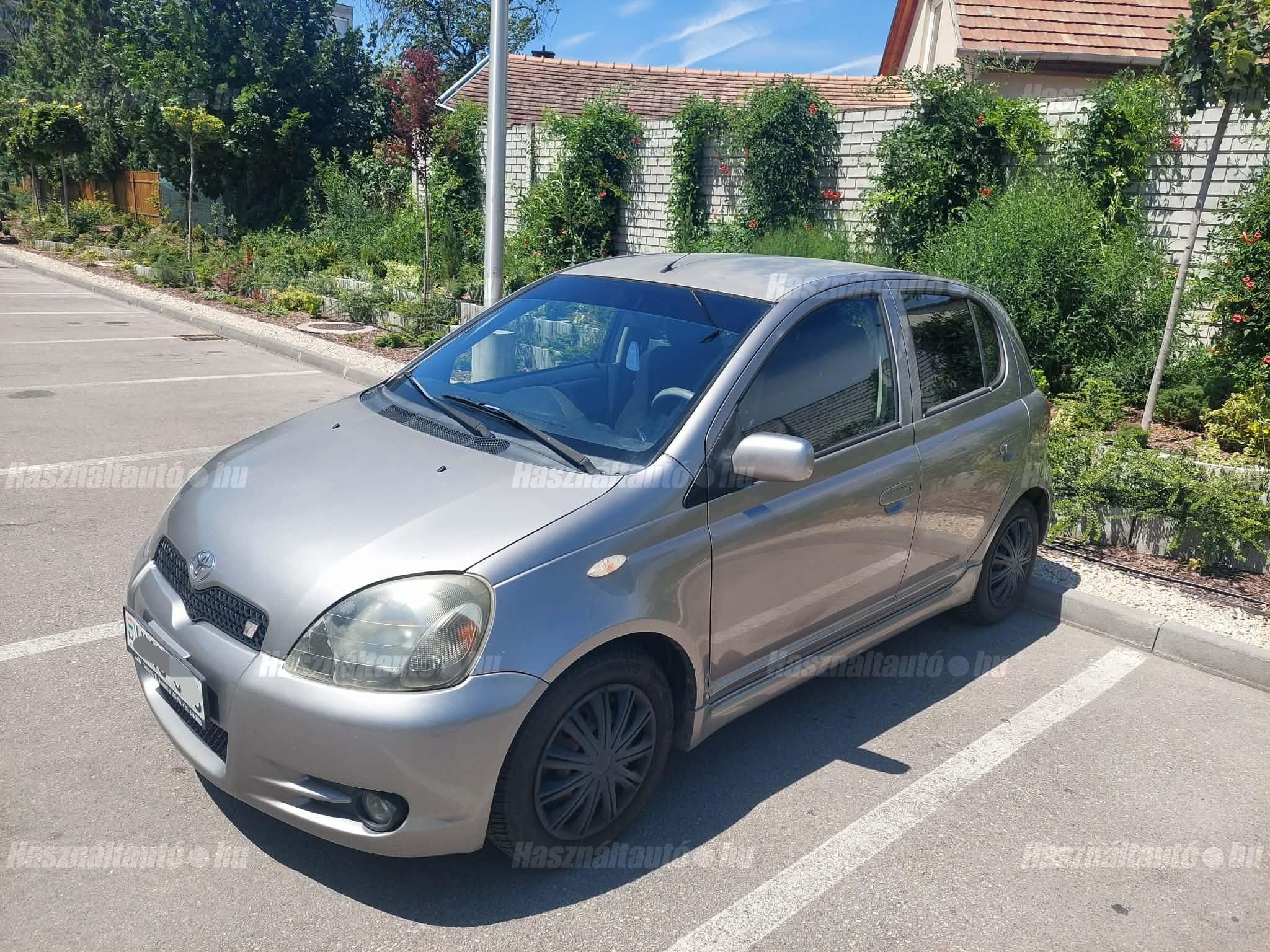 TOYOTA YARIS 2001 - 1