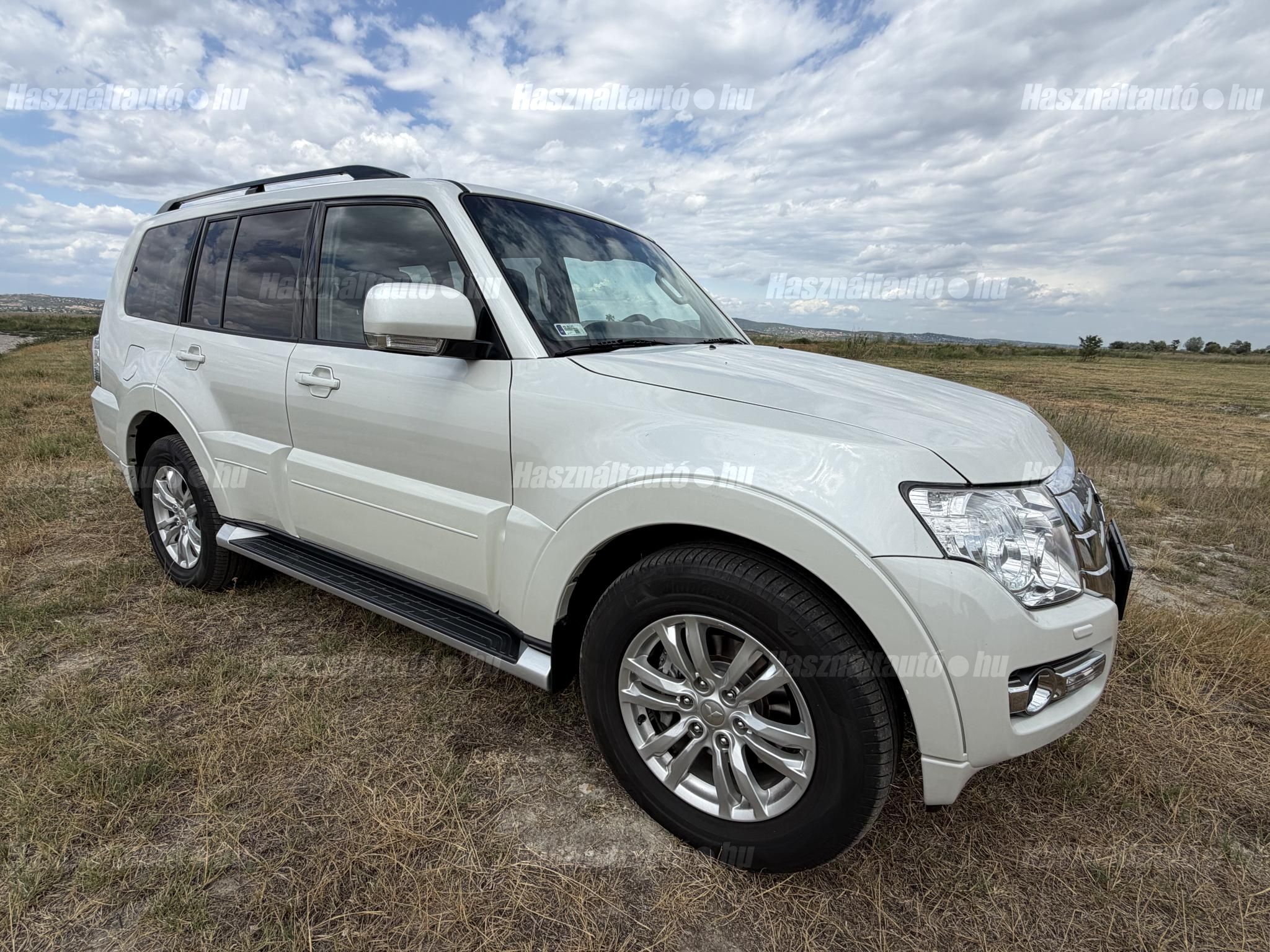 MITSUBISHI PAJERO 2018/6 - 1