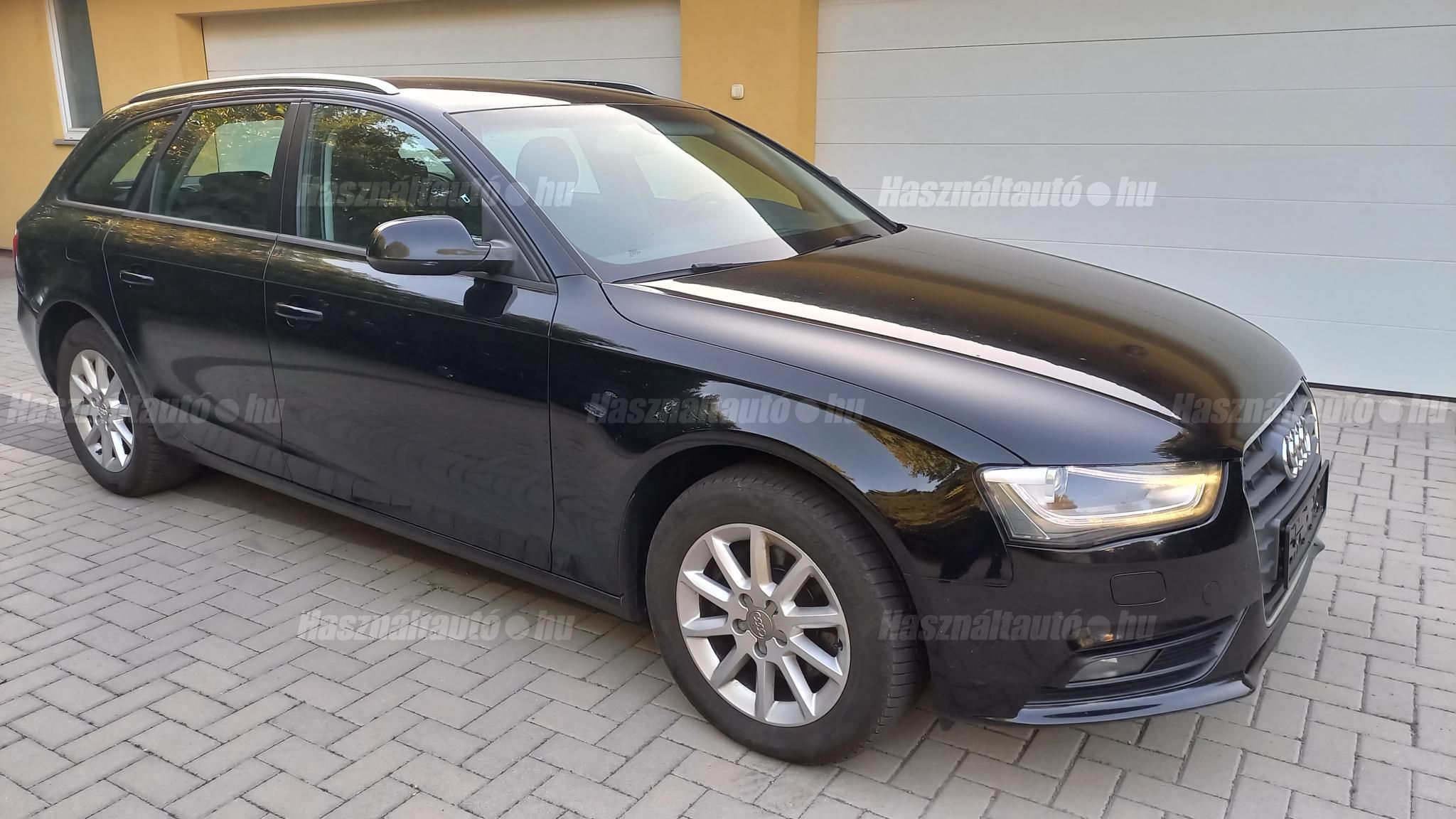 AUDI A4 2013/12 - 1