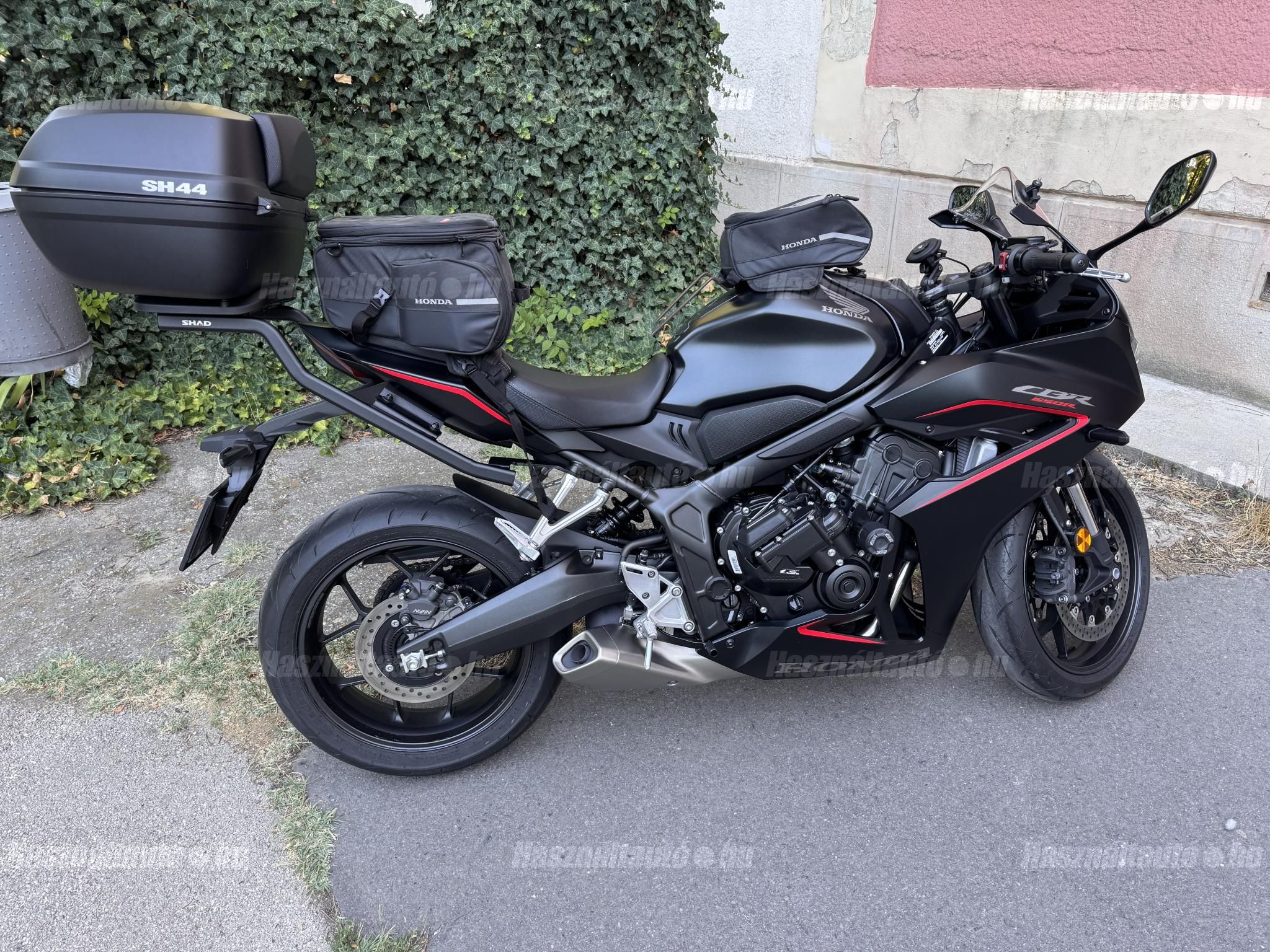 HONDA CBR 650 R 2024 - 1