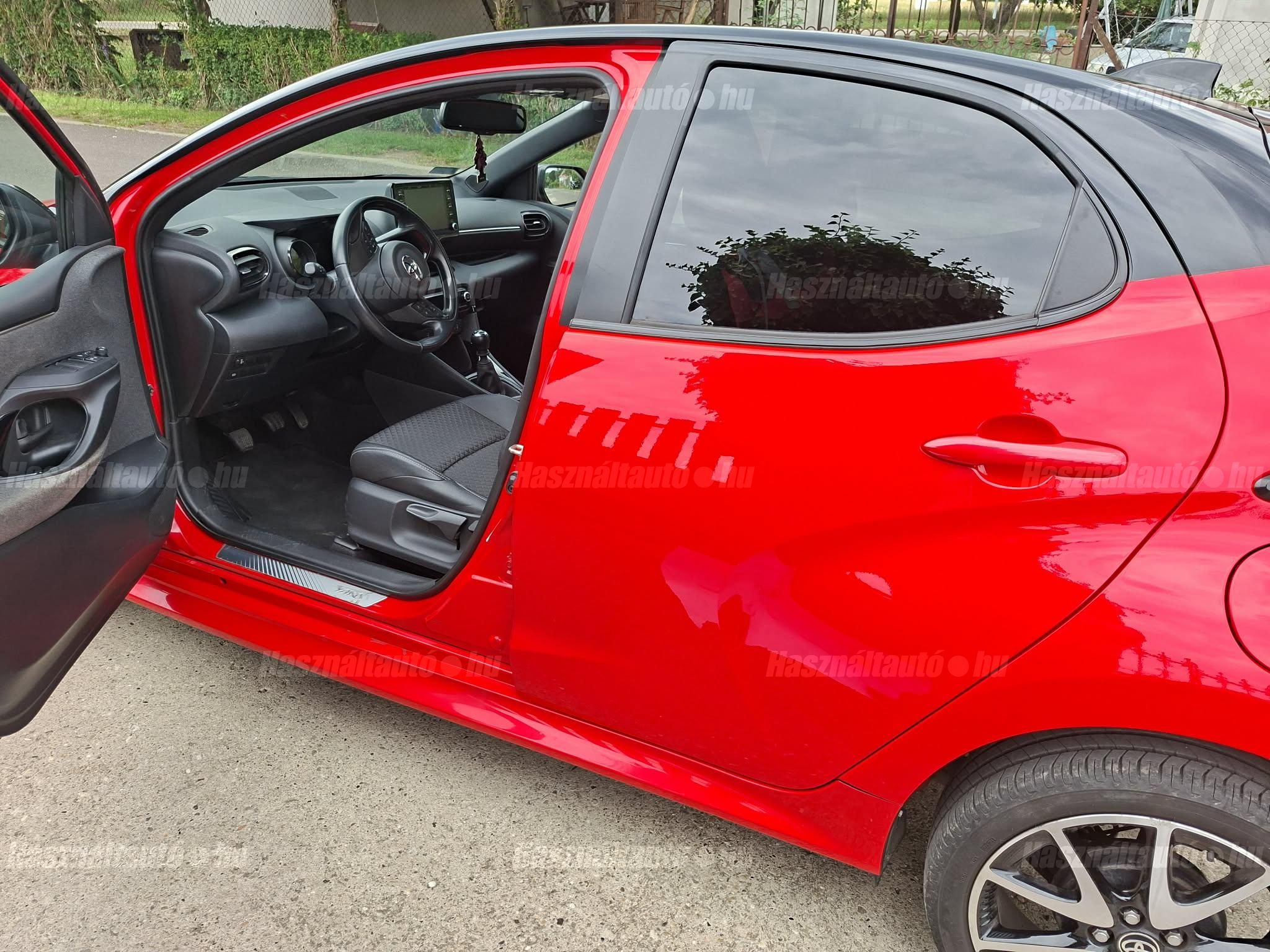 TOYOTA YARIS 2021/7 - 1