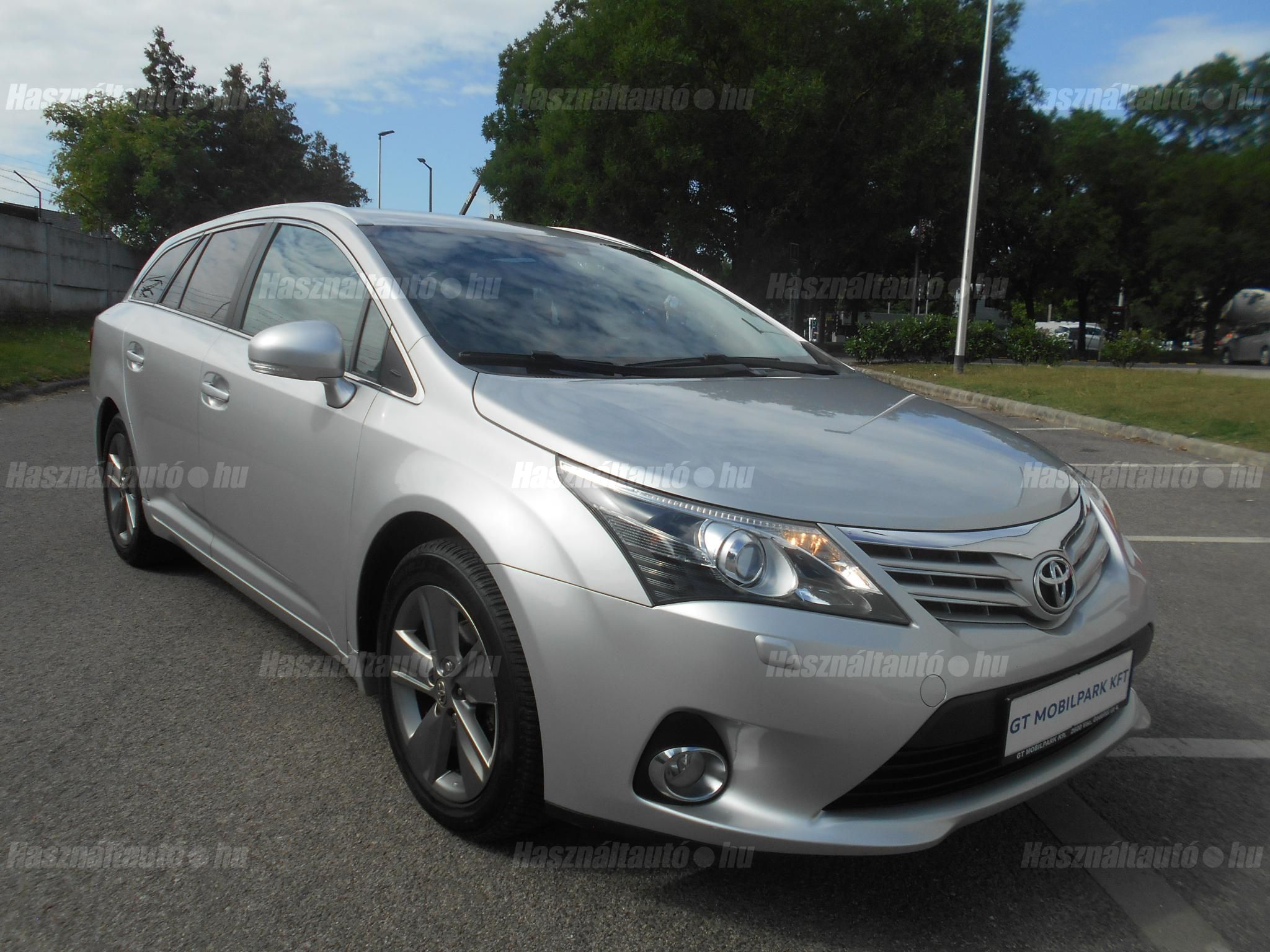 TOYOTA AVENSIS 2015/4 - 1