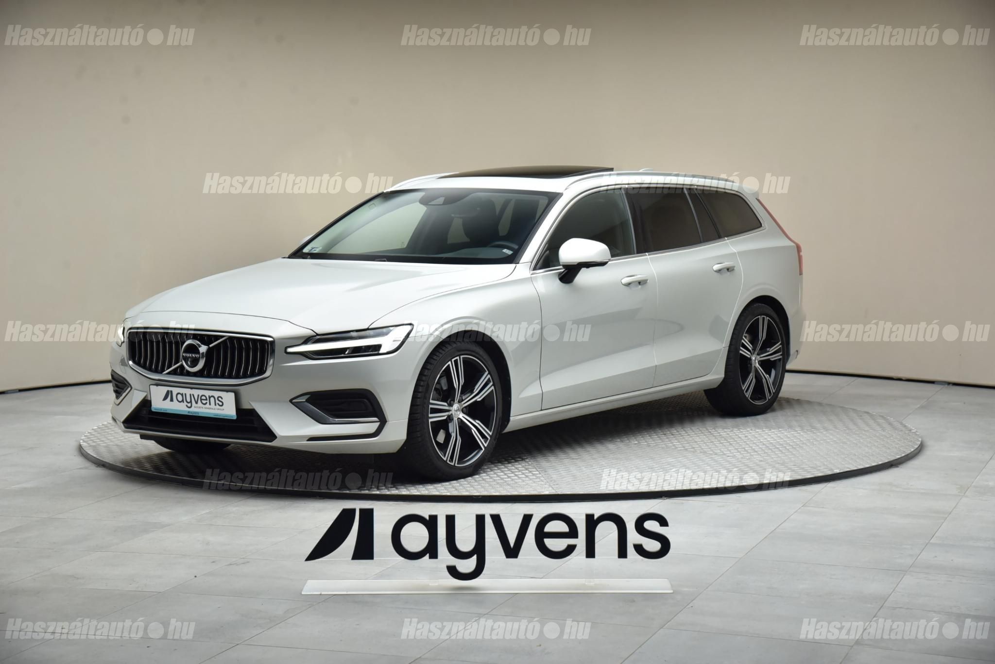 VOLVO V60 2021/7 - 1