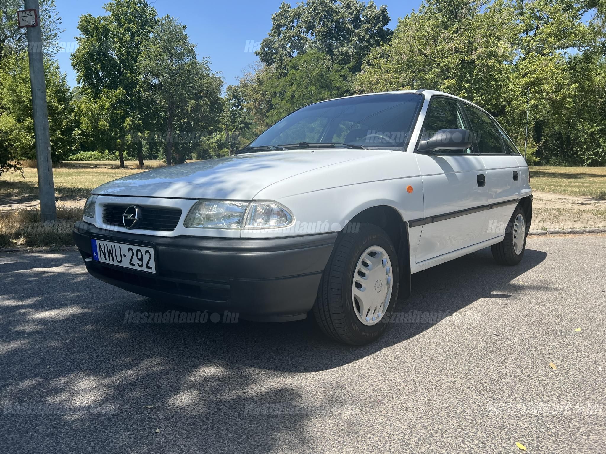 OPEL ASTRA F 2002/6 - 1