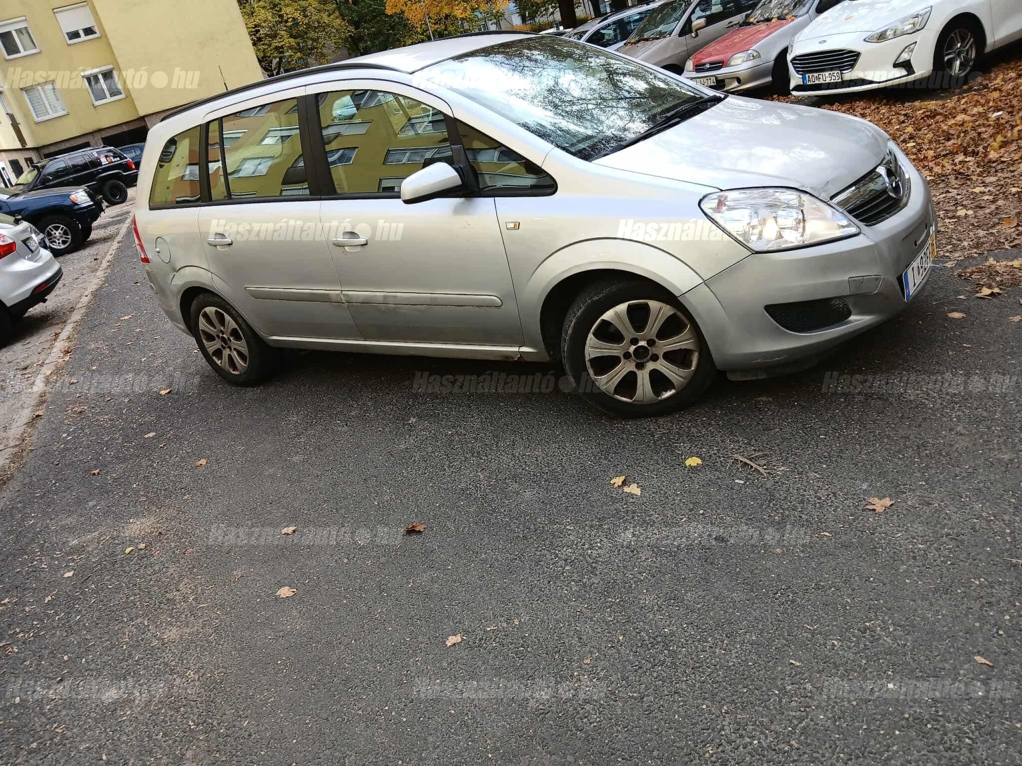 OPEL ZAFIRA B 2009/4 - 1