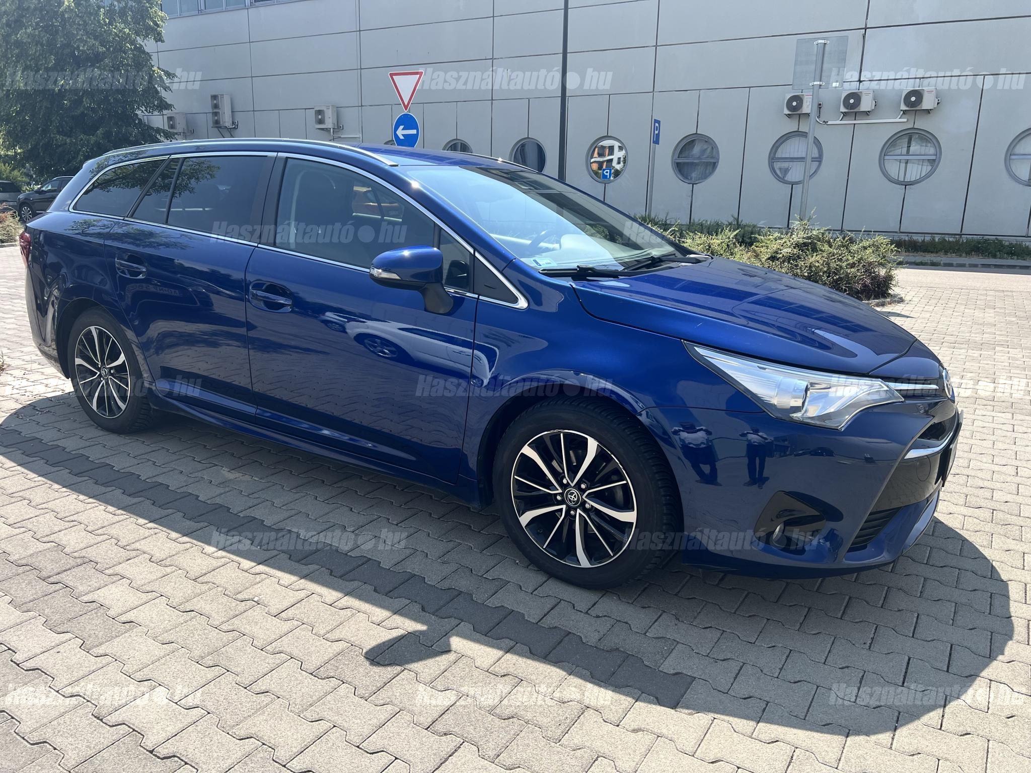 TOYOTA AVENSIS 2018/5 - 1
