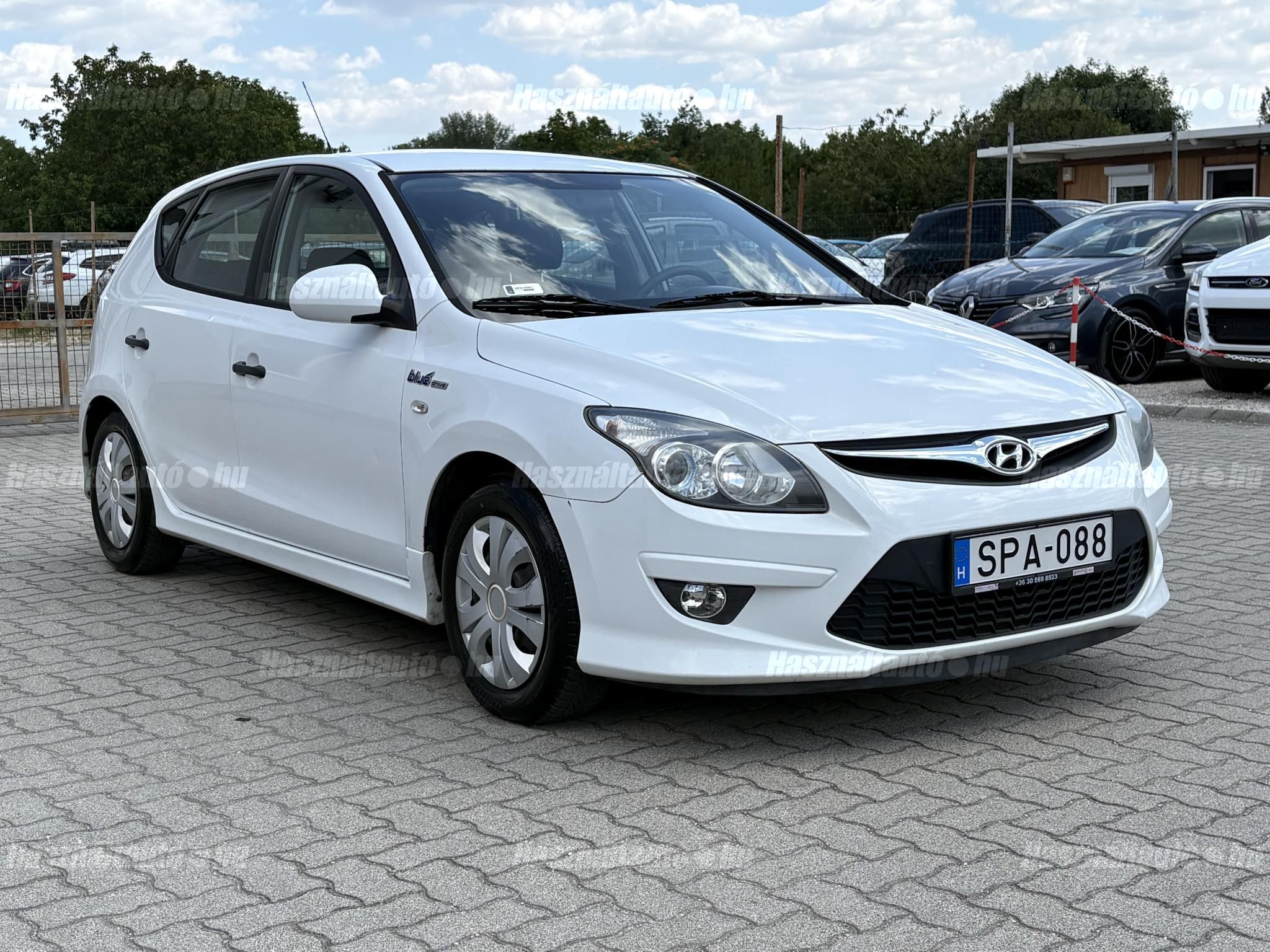 HYUNDAI I30 2010/6 - 1