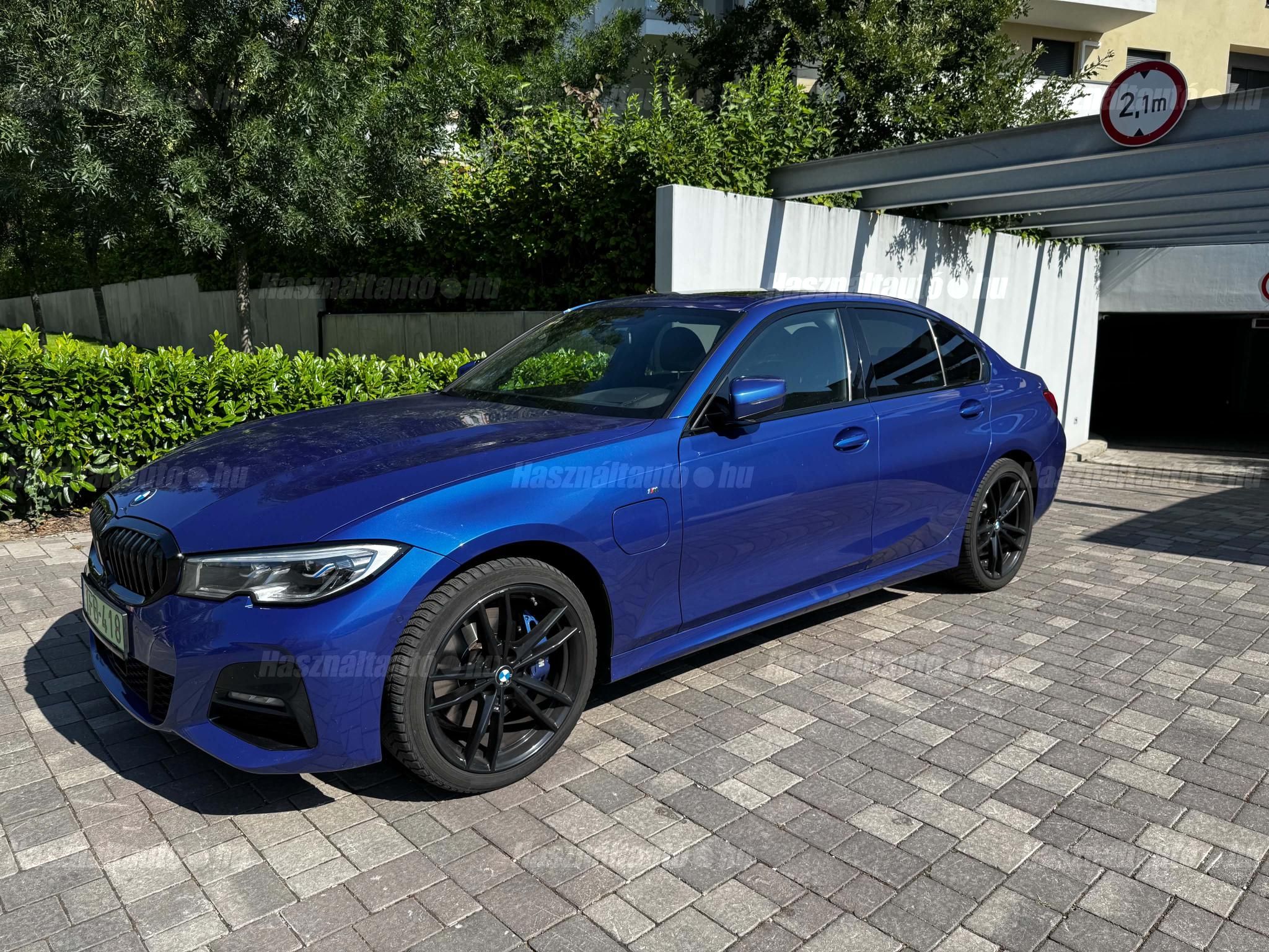 BMW 330 2021/4 - 1