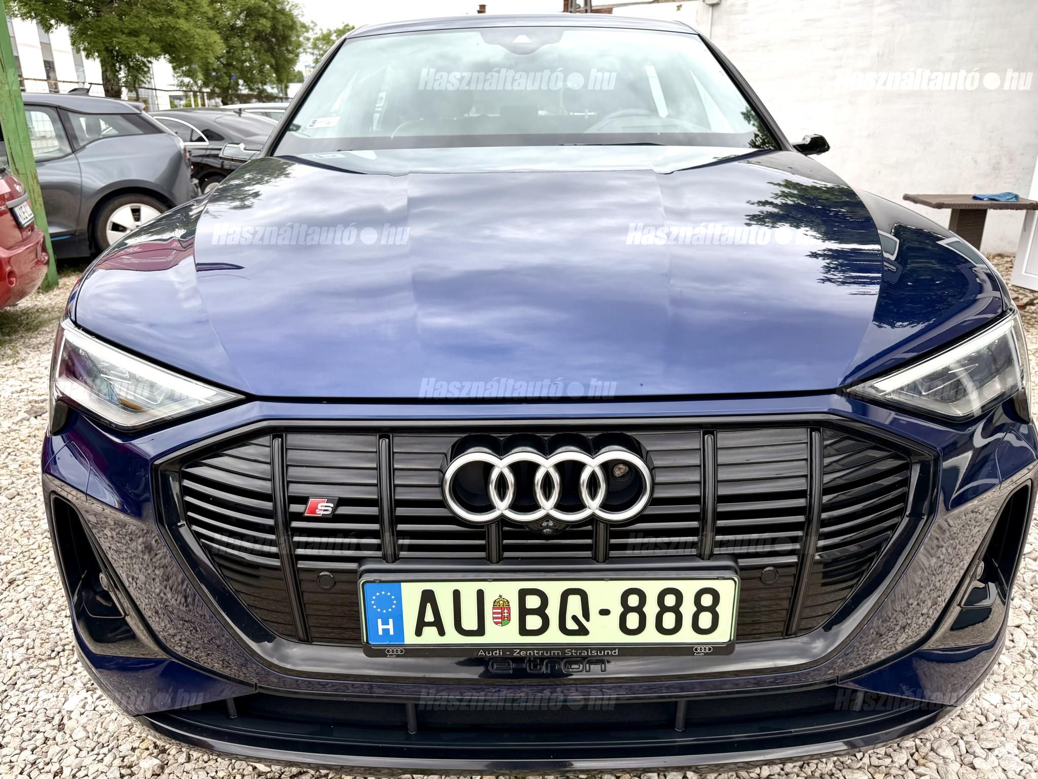 AUDI E-TRON 2021/11 - 1