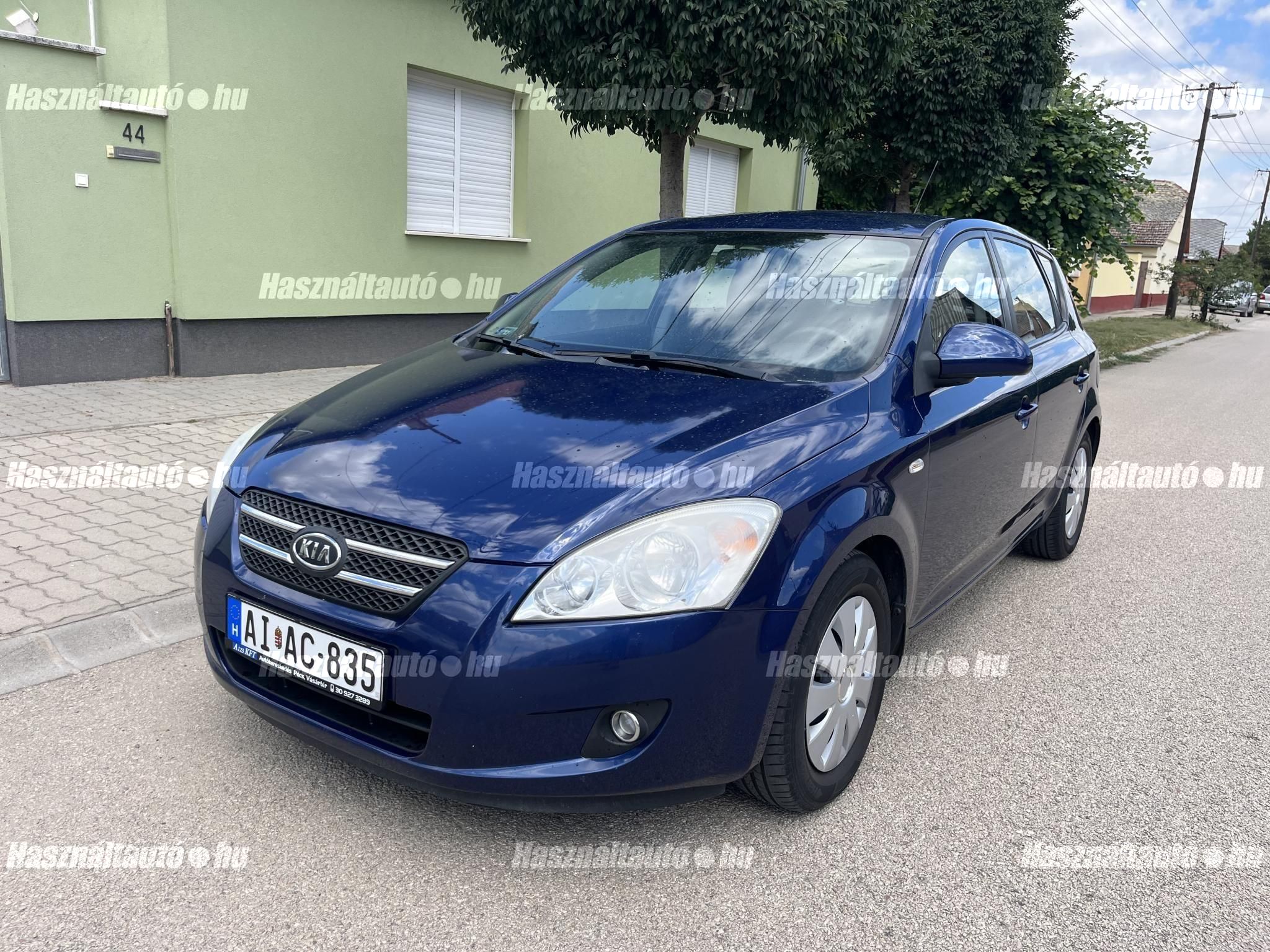 KIA CEE'D 2008/4 - 1