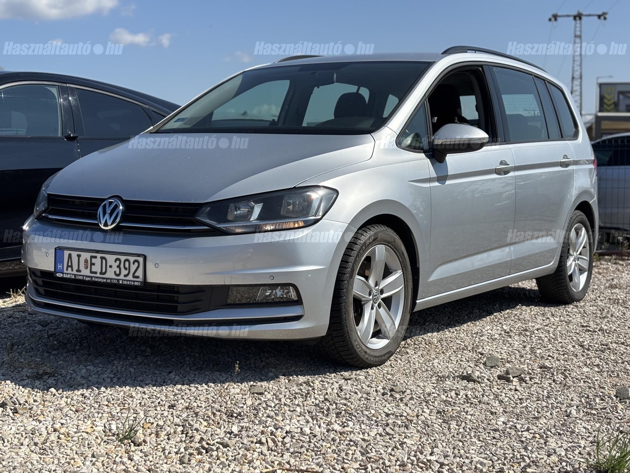 VOLKSWAGEN TOURAN 2020/6 - 1