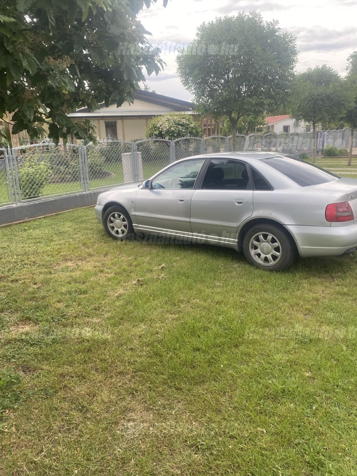 AUDI A4 1998/10 - 1