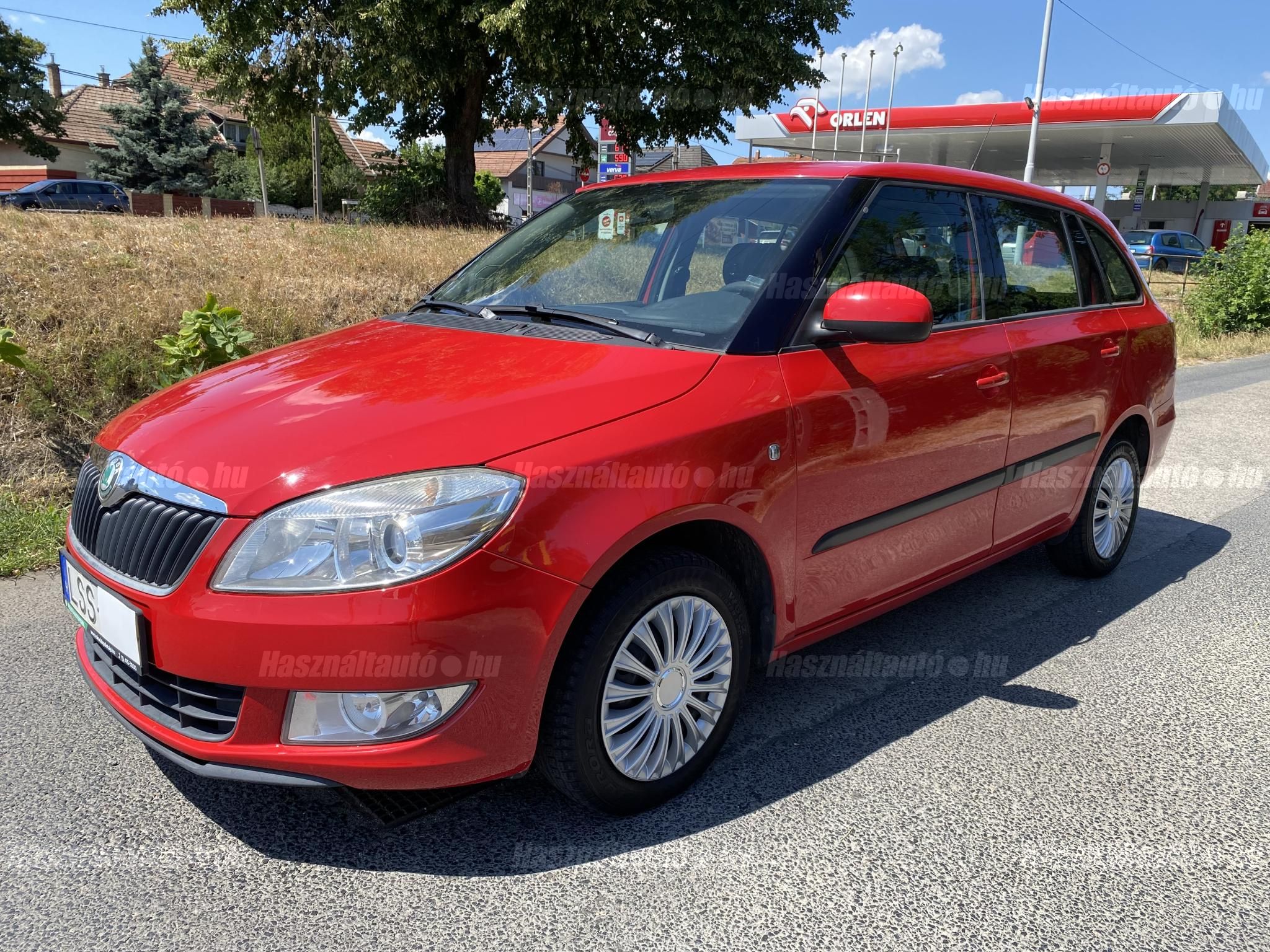 SKODA FABIA 2011 - 1