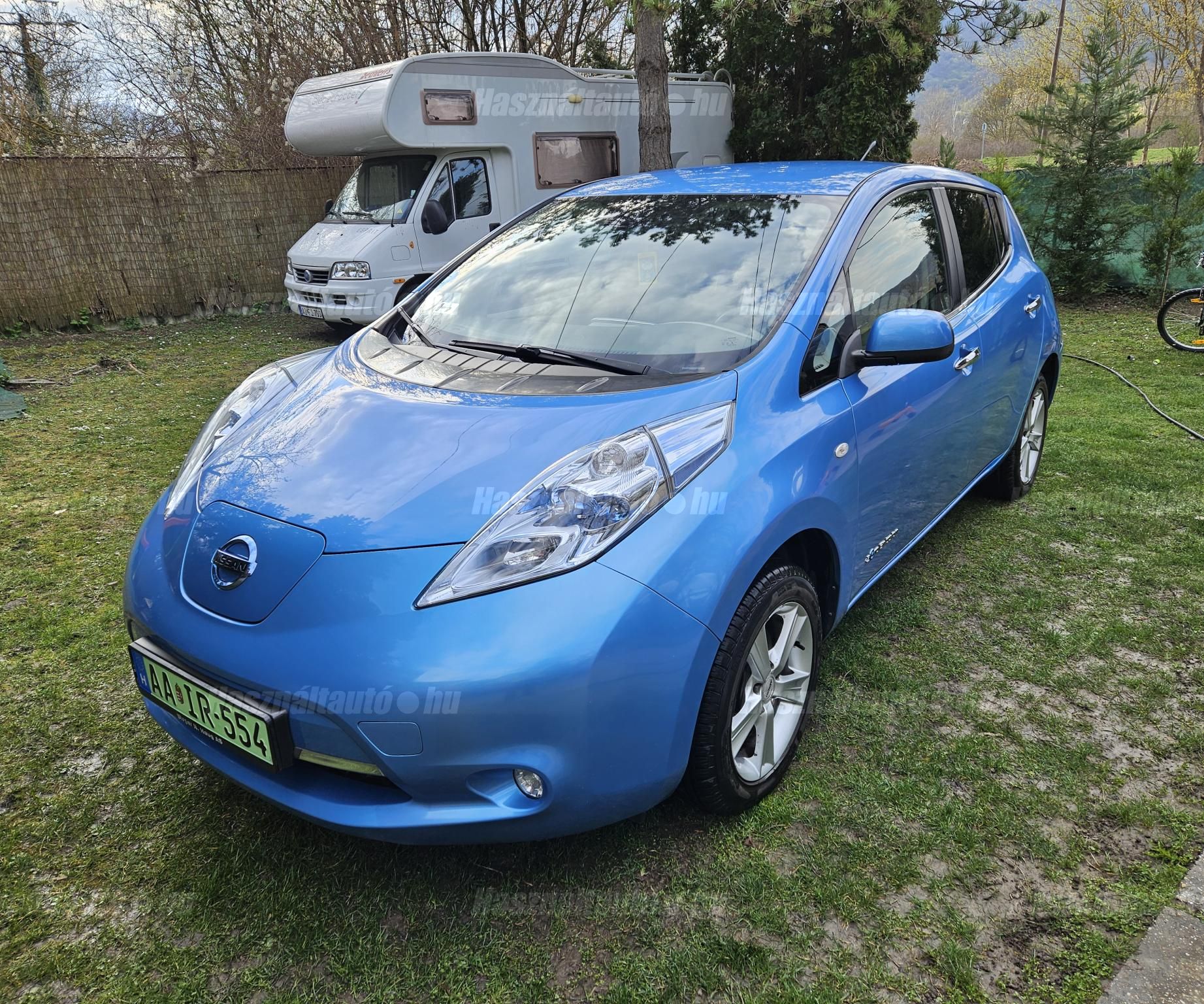NISSAN LEAF 2013/10 - 1