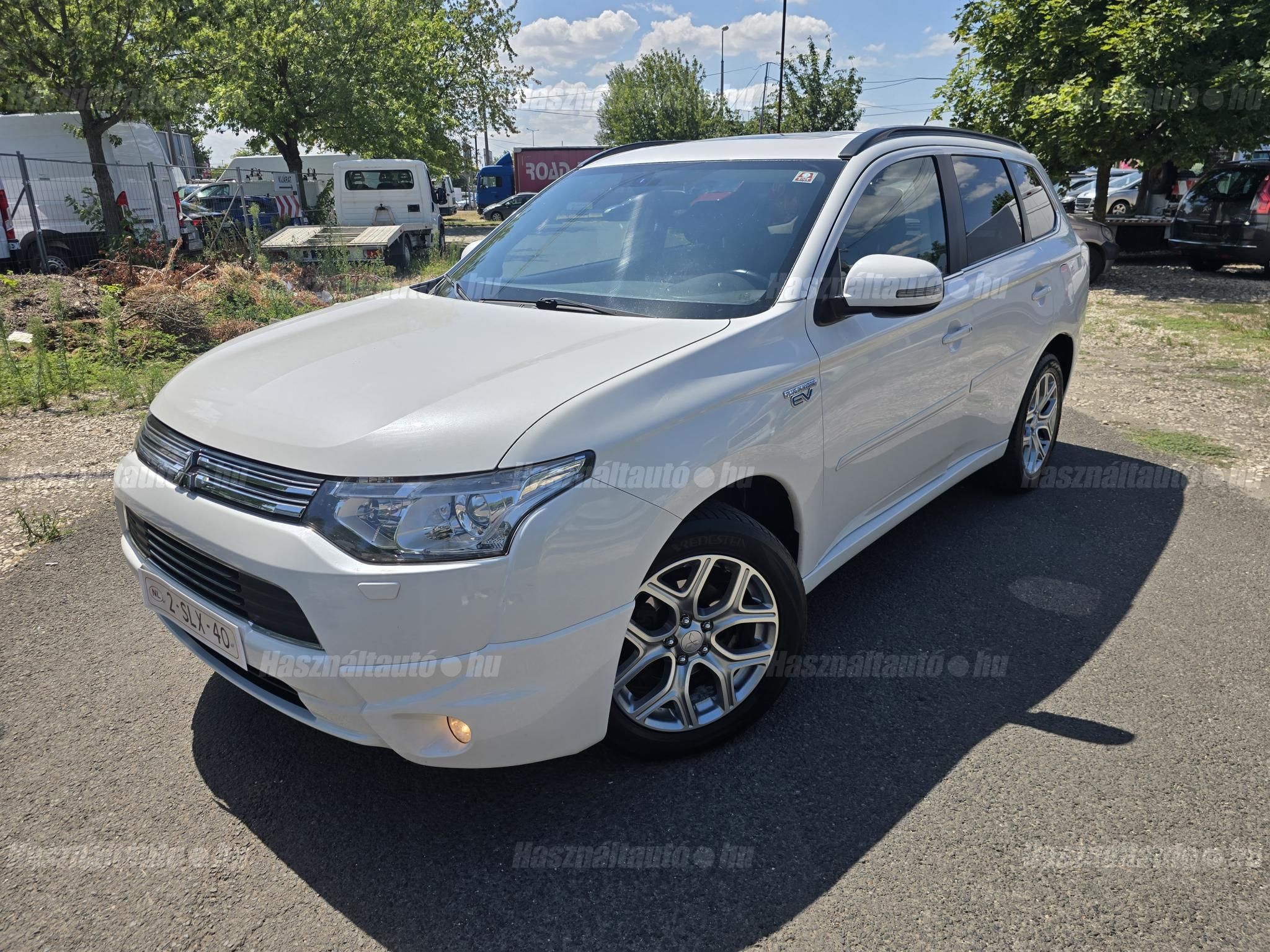 MITSUBISHI OUTLANDER 2013/12 - 1