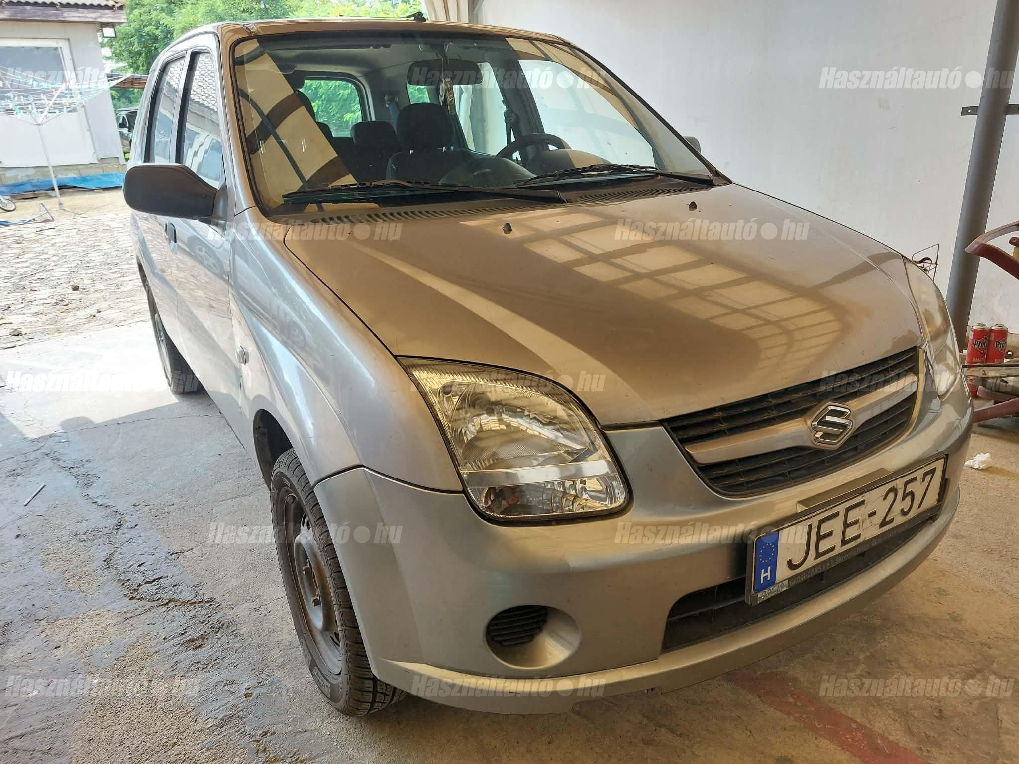 SUZUKI IGNIS 2004/7 - 1