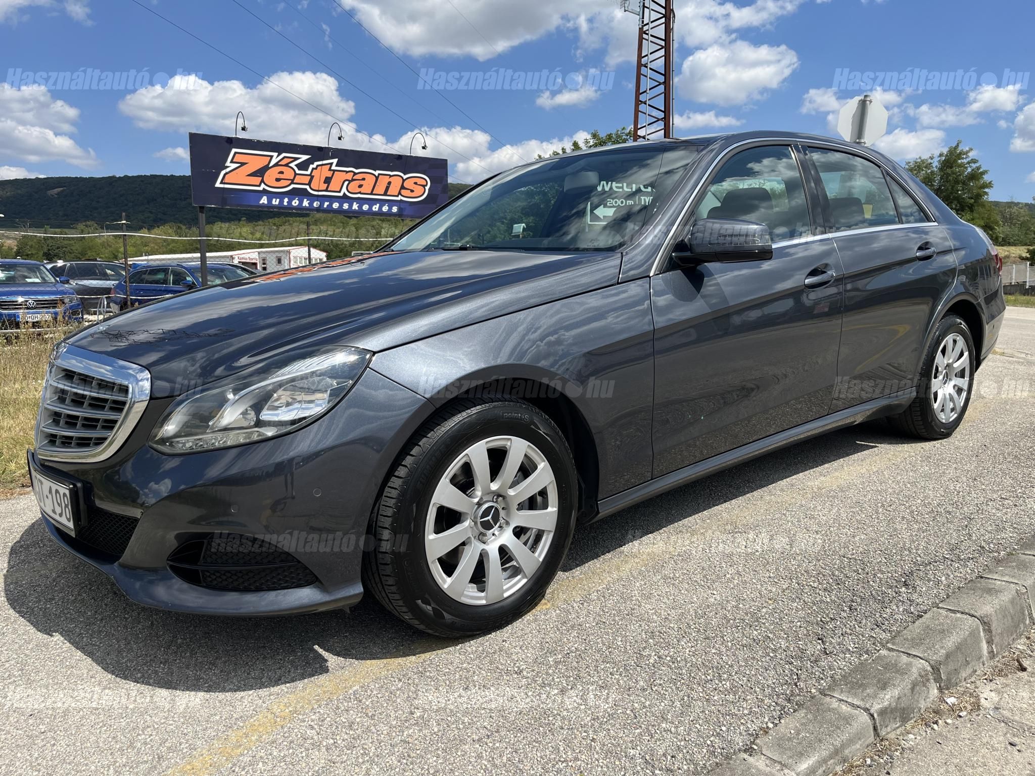 MERCEDES-BENZ E 200 2014/5 - 1